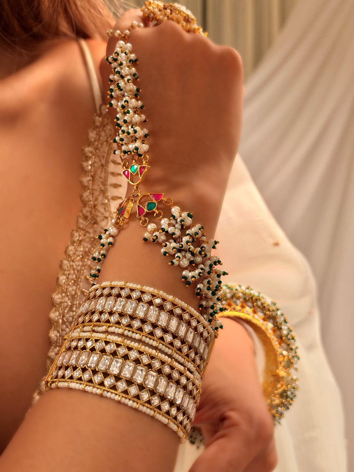 Sammohini jadau bangle