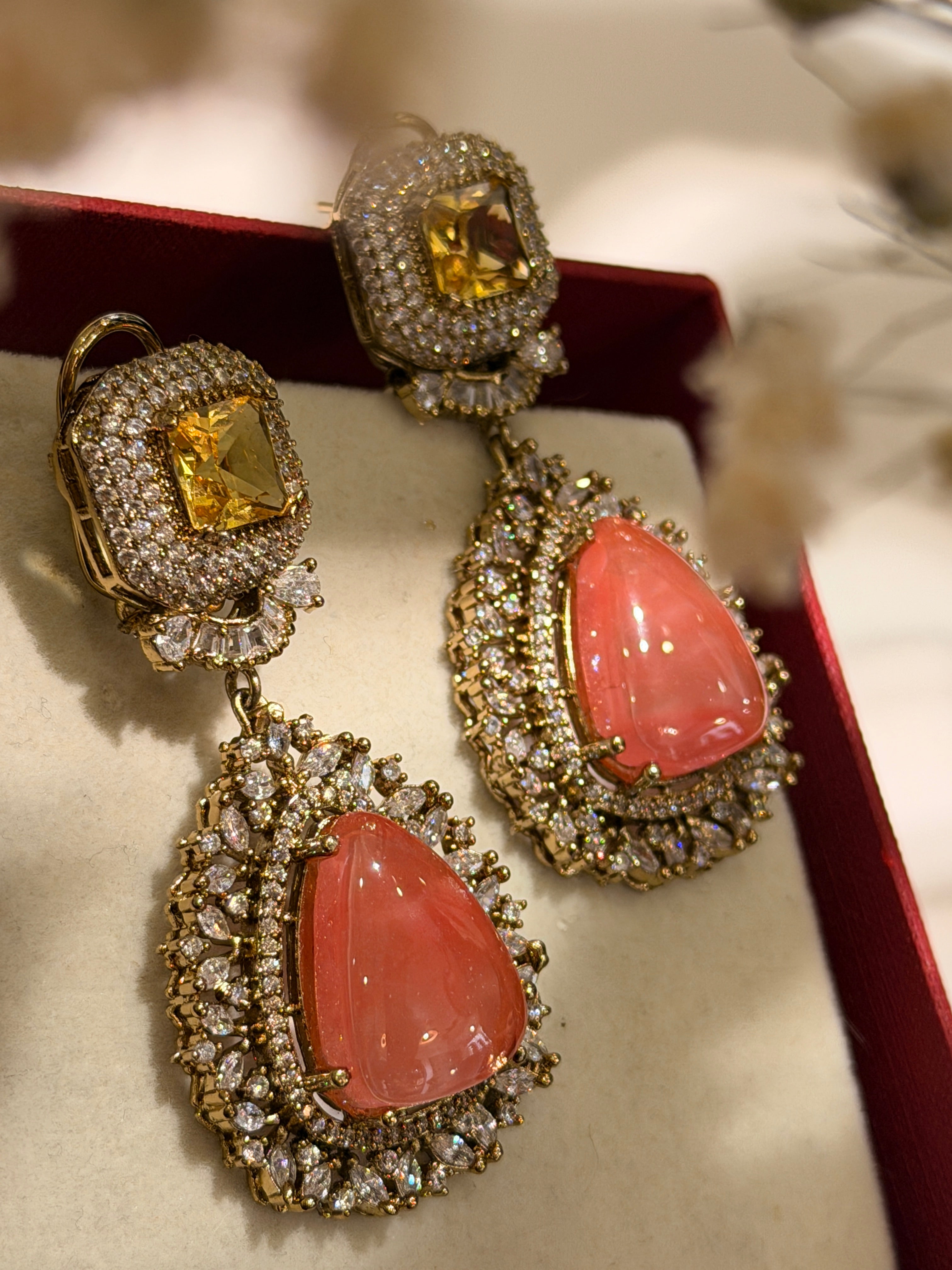 Elizabeth Crest Eardrops