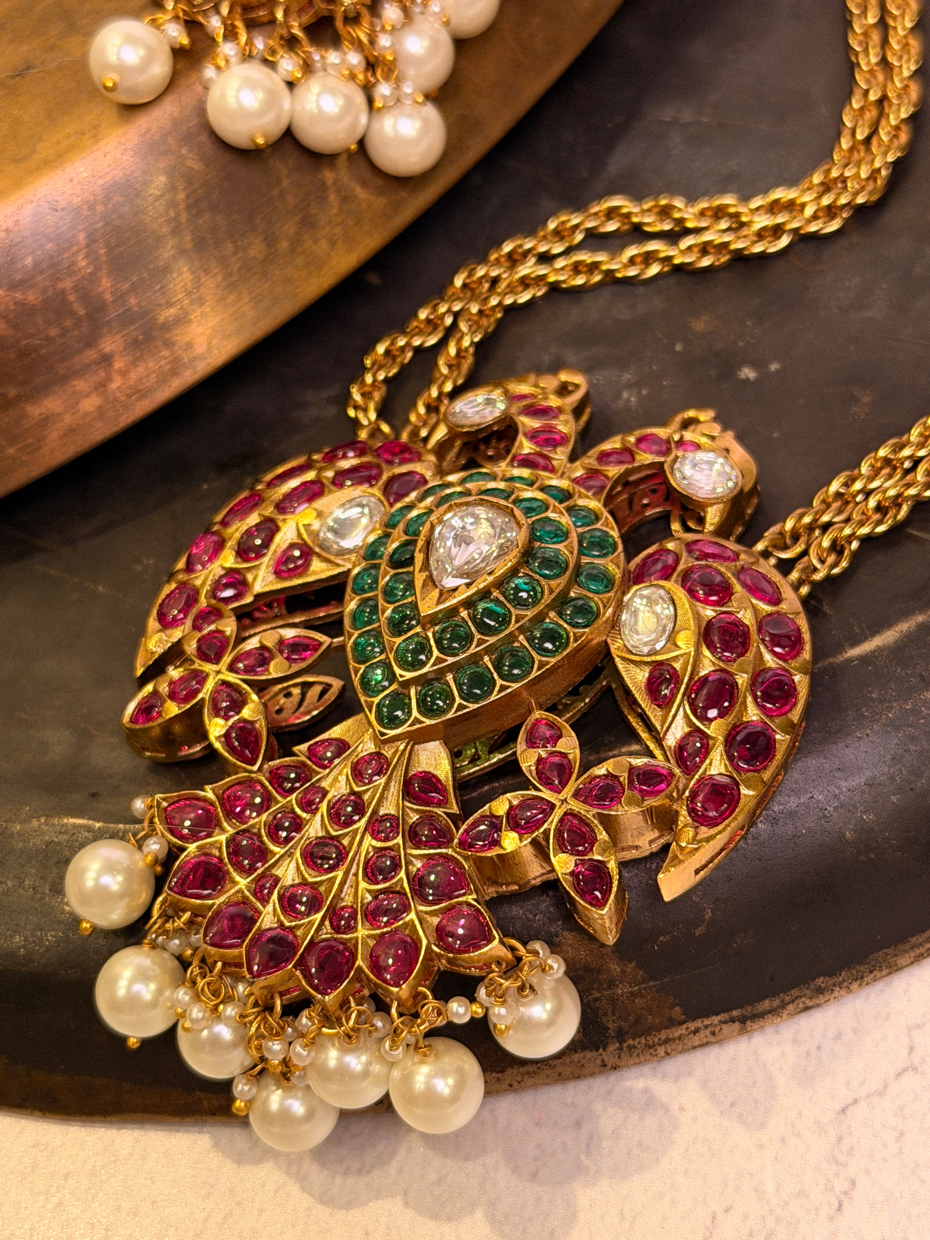 Kanchan Mayur pendant chain