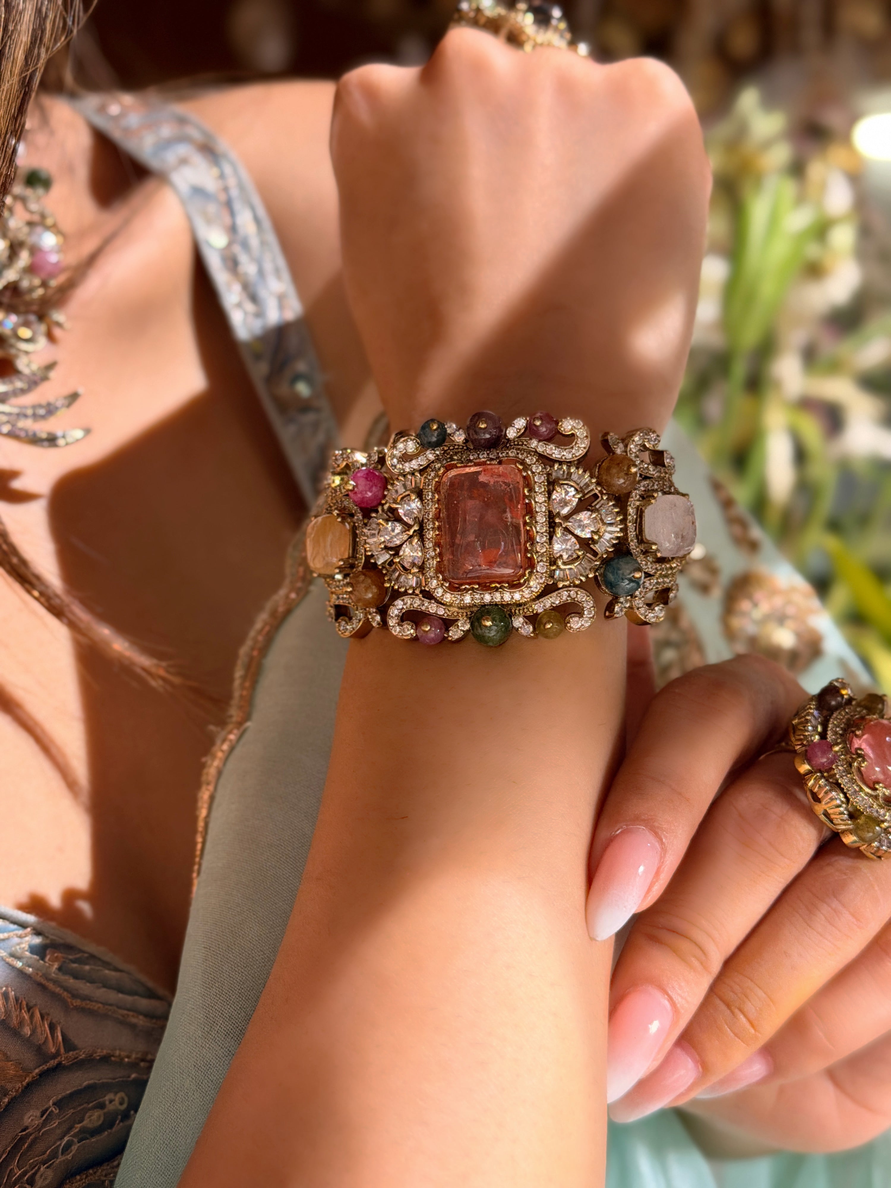Elizabeth Ornate Elegance Bracelet- Peach