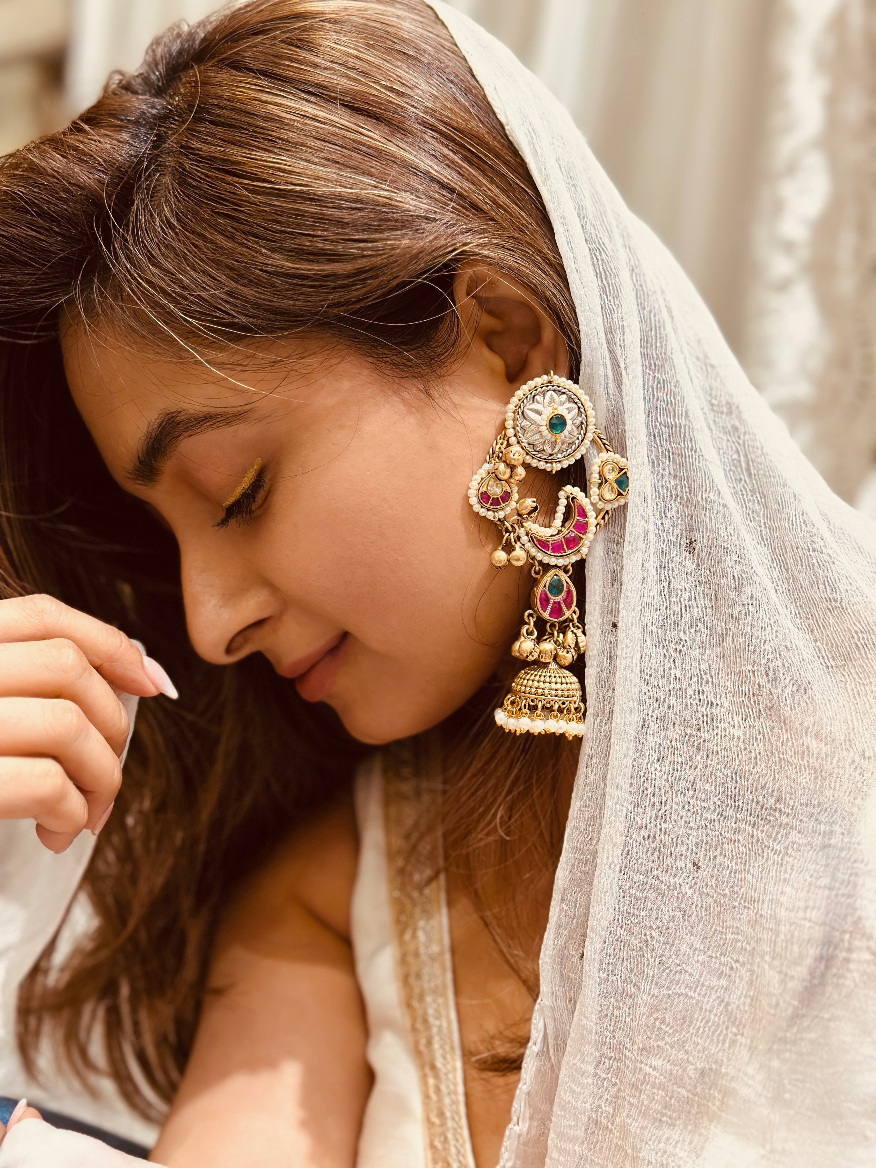 Nagma jhumki