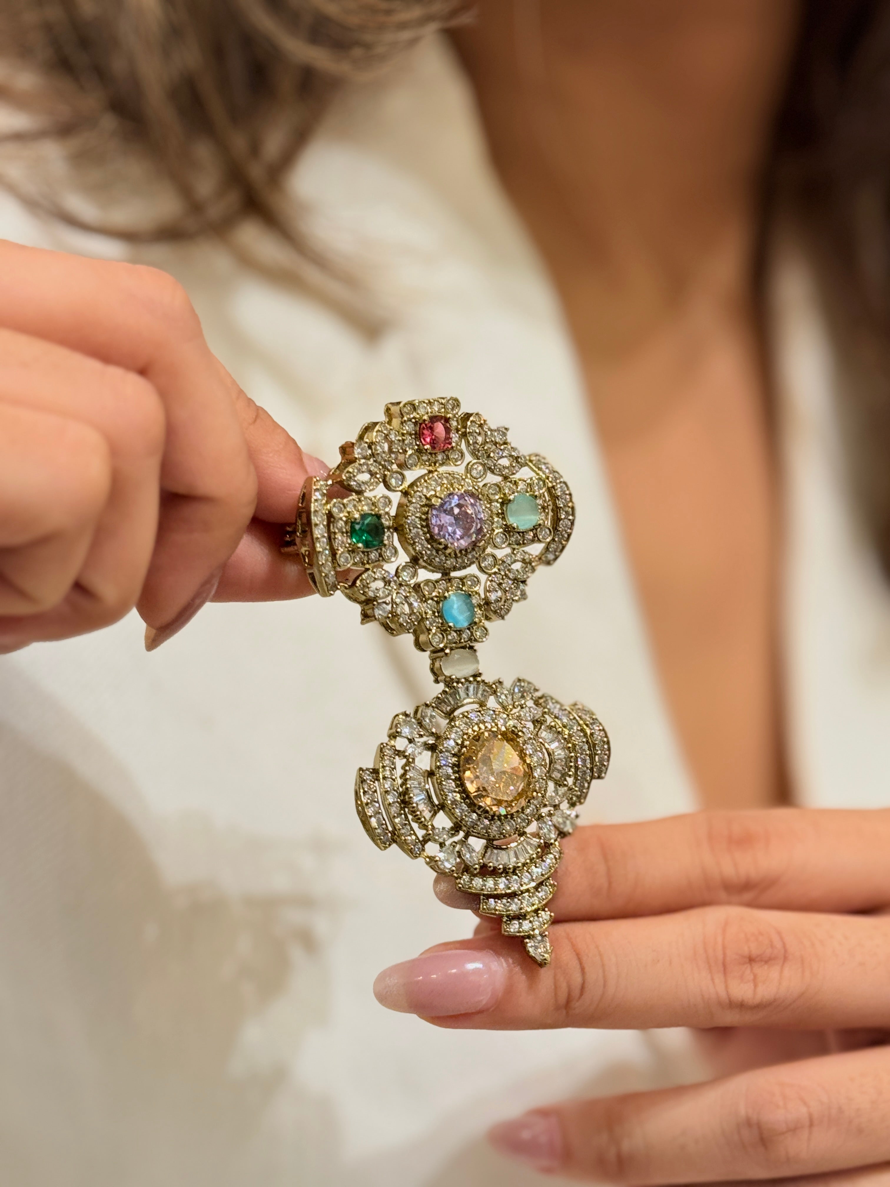Enchanted Glimmer Brooch