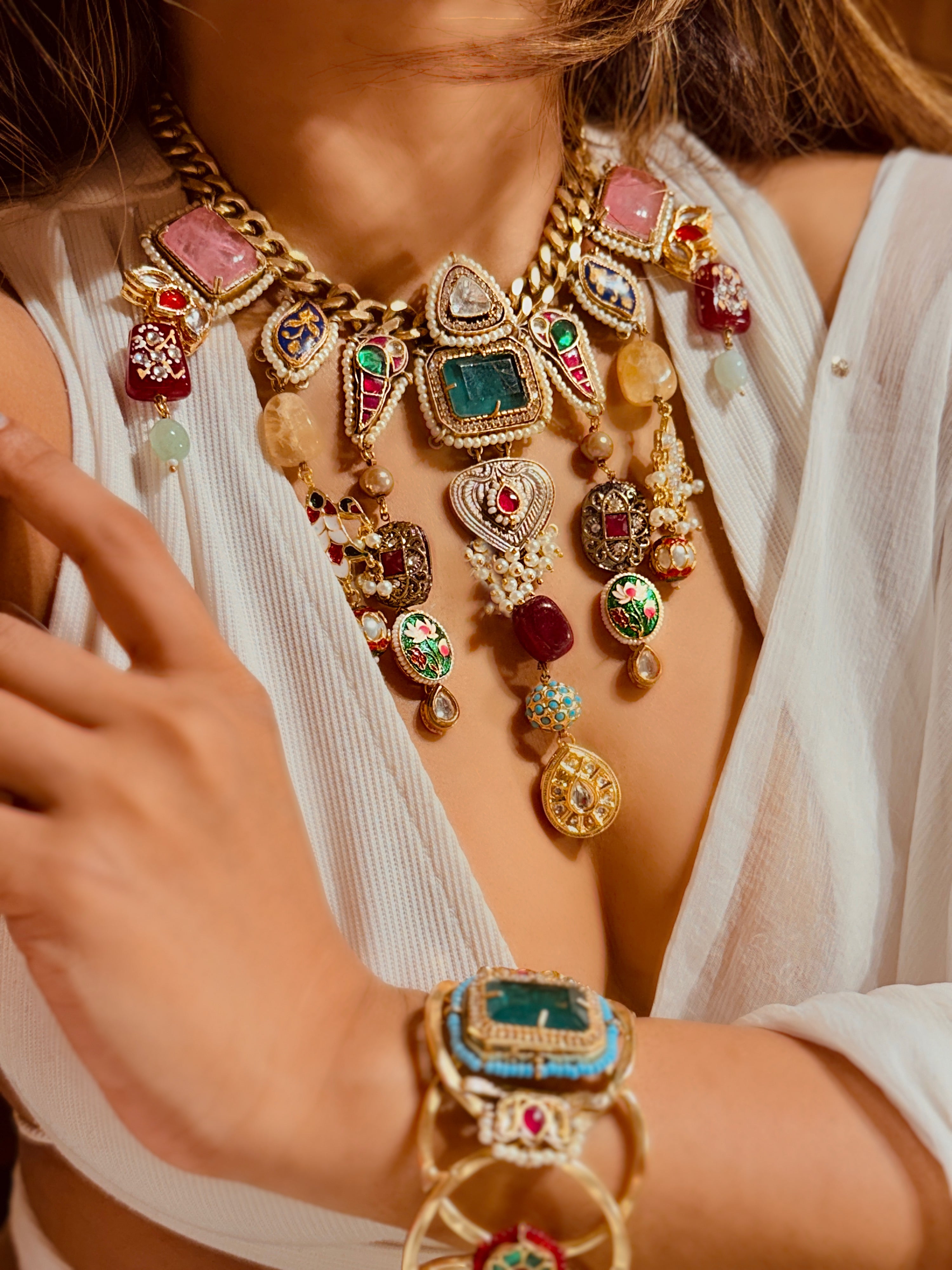 Rivaaz Chain Neck piece