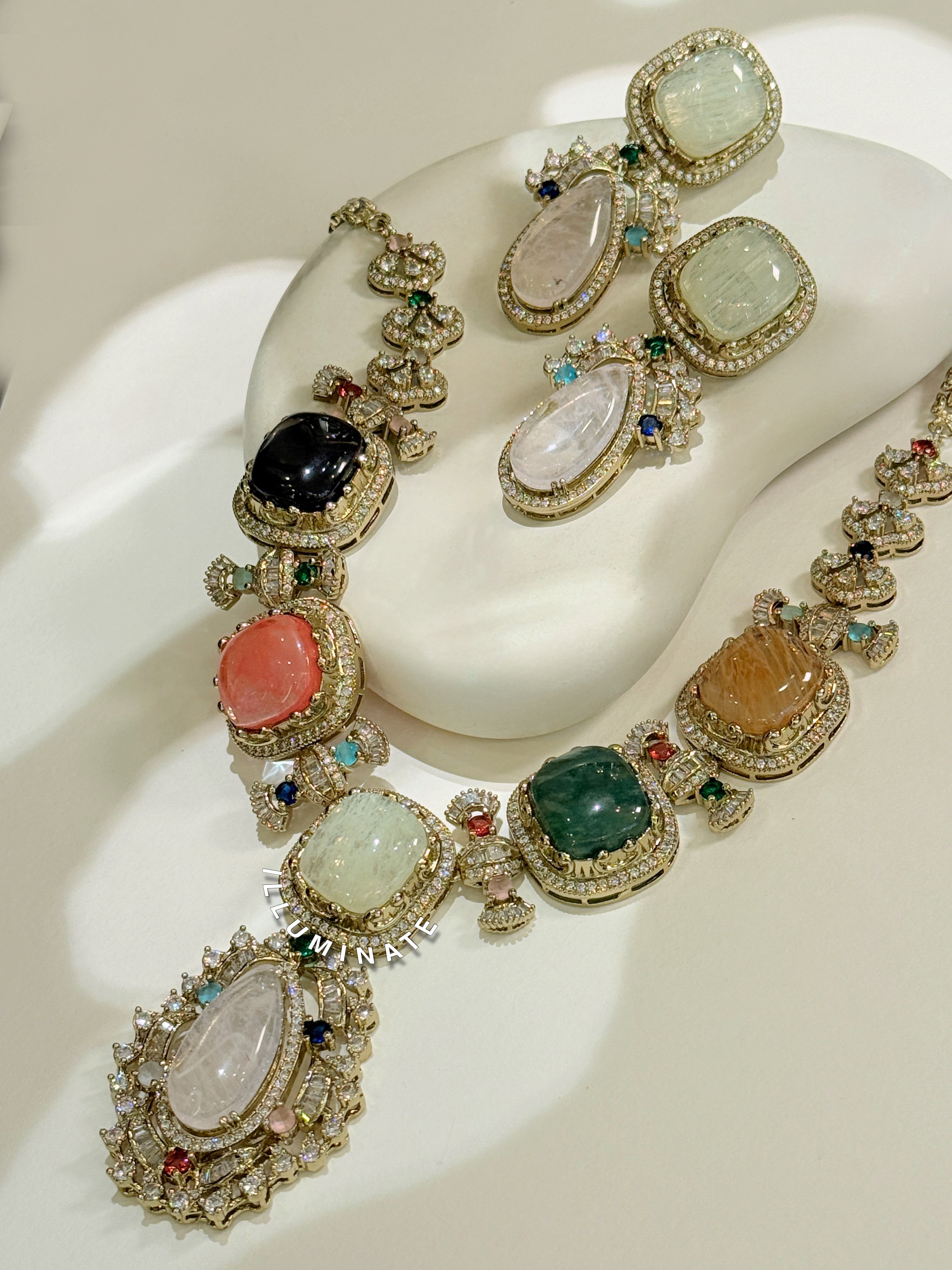 ELIZABETH DAZZLED NECKLACE