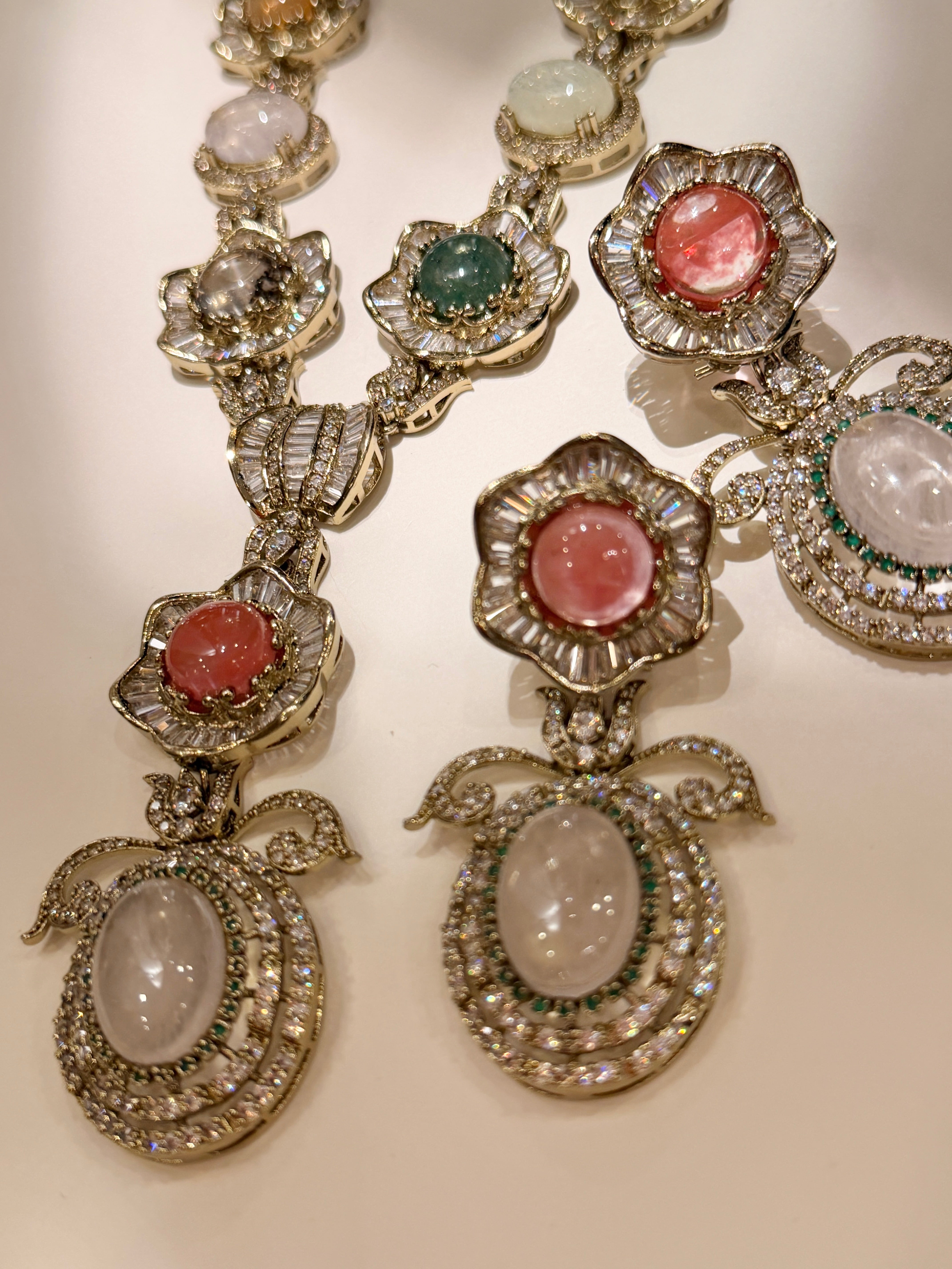 Fiza-Flora Necklace- Elizabeth