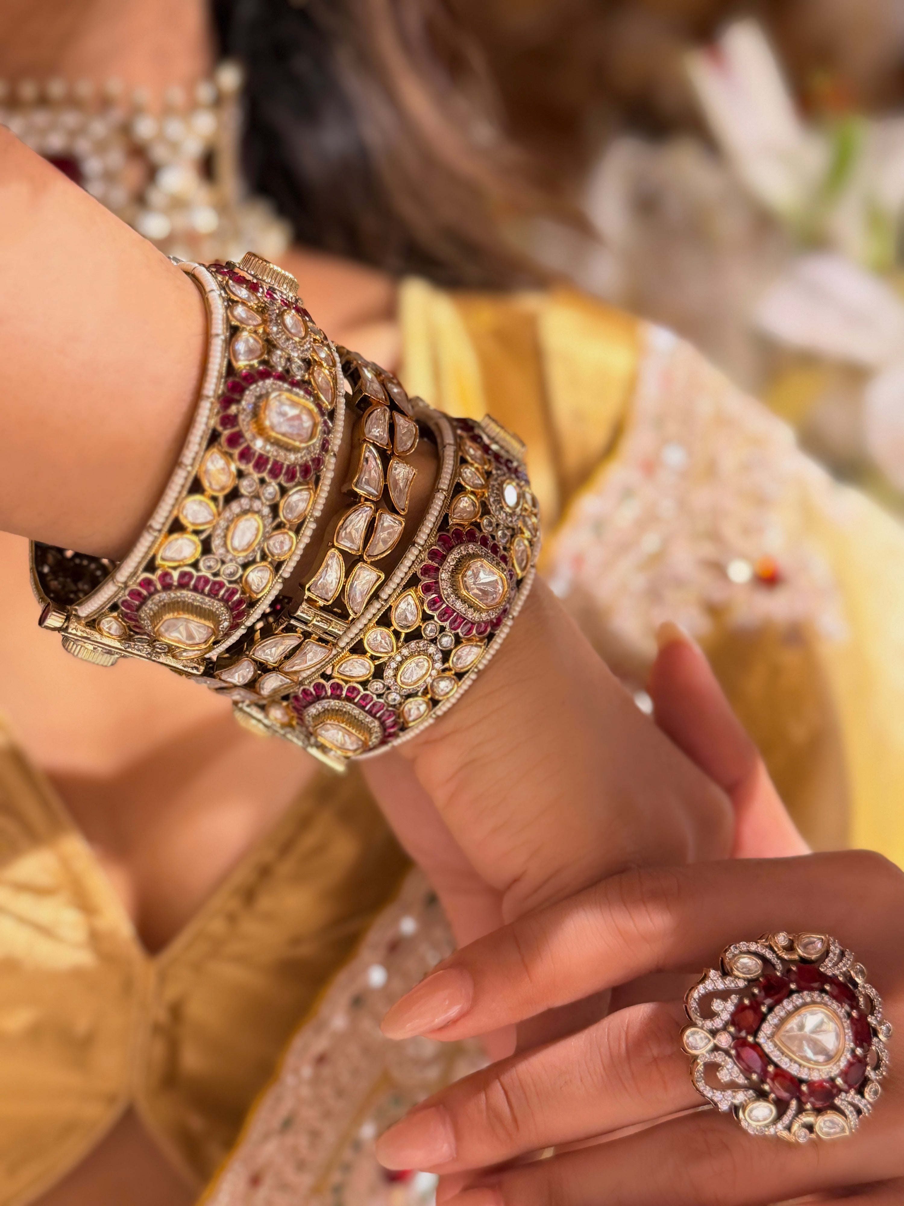 Mahodari Red polki Bangle