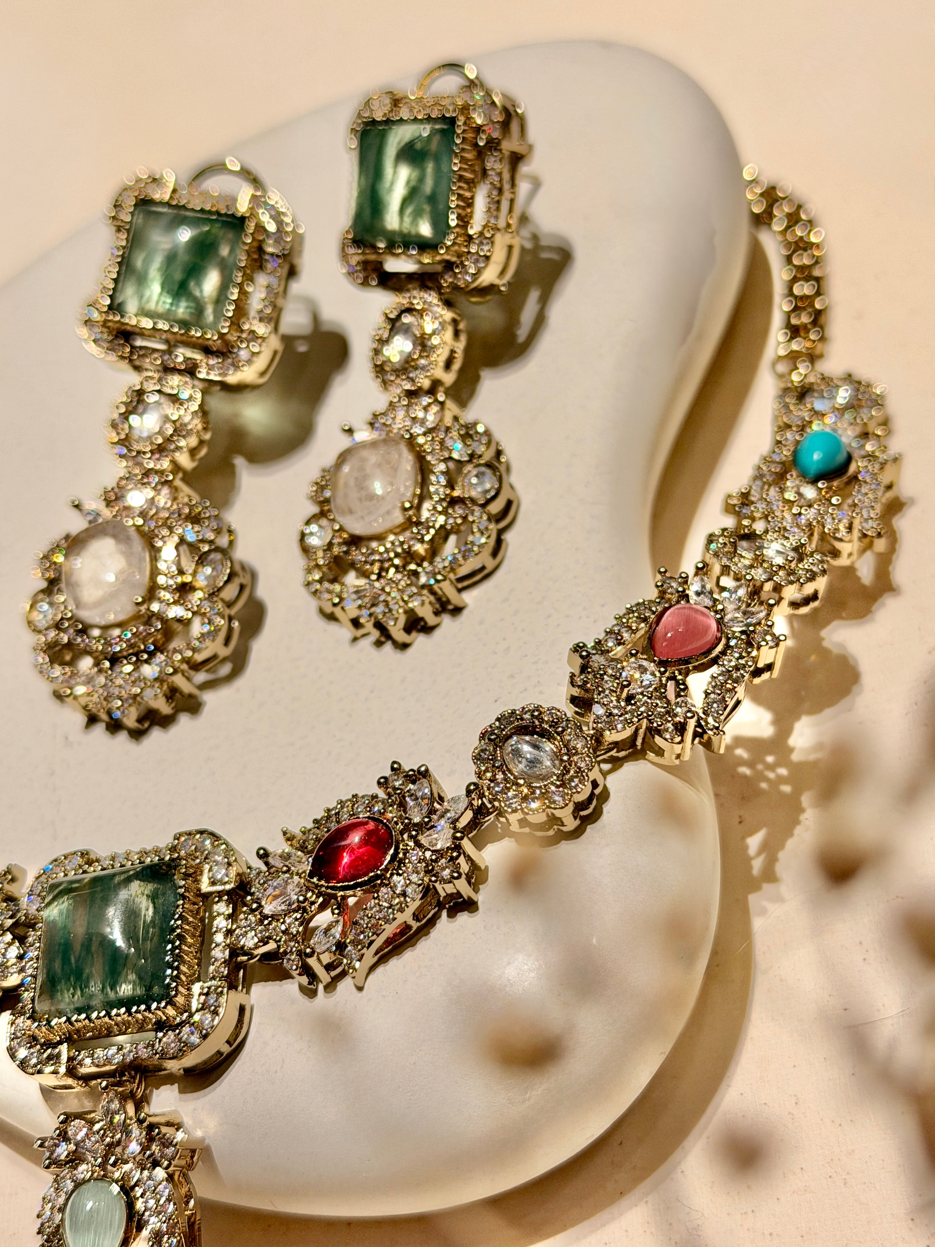 Elizabeth Florentine Necklace