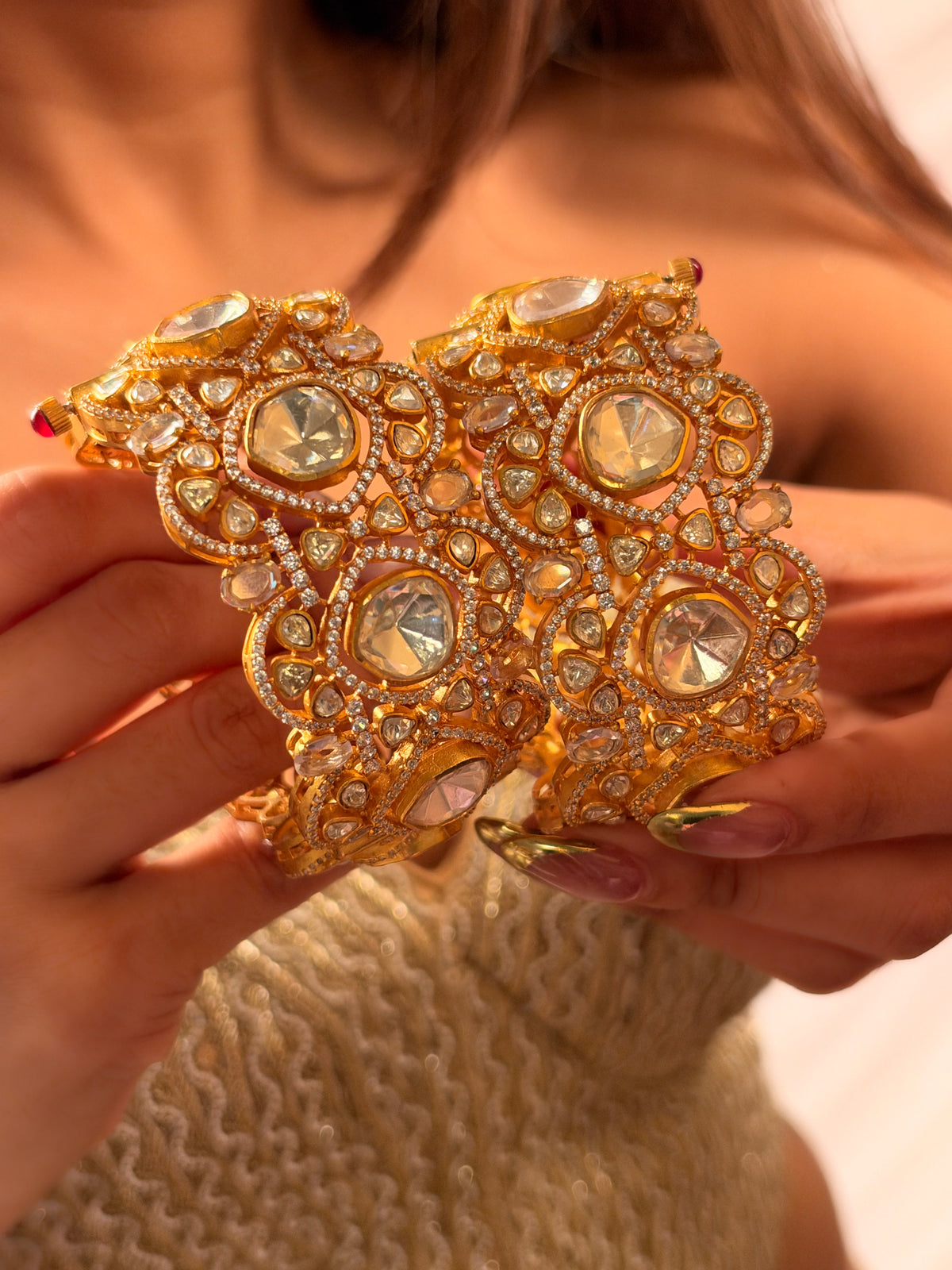 Sunheri Luxe 22kt Gold Bangle