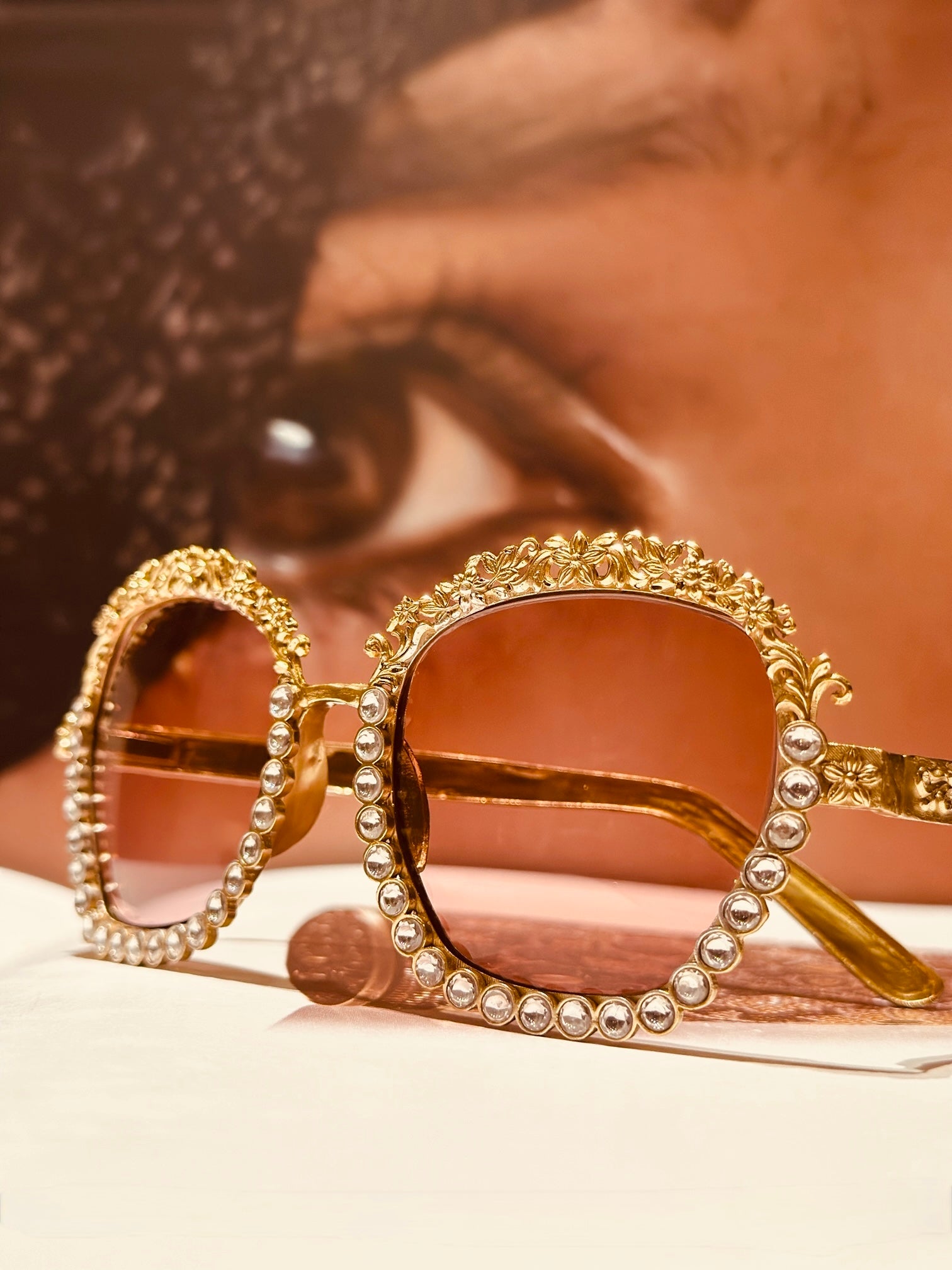 Auric Muse glass-Mahira