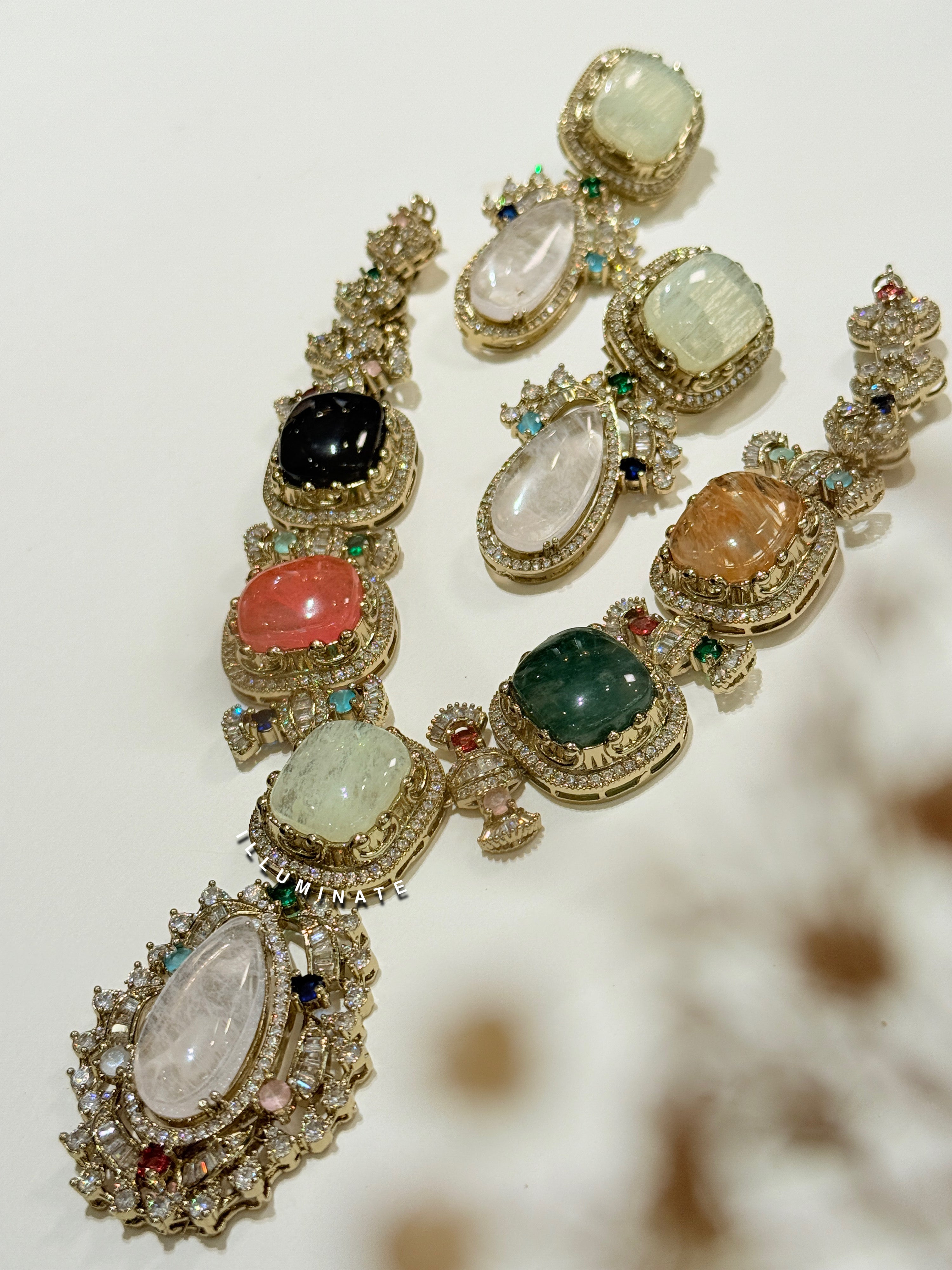 ELIZABETH DAZZLED NECKLACE