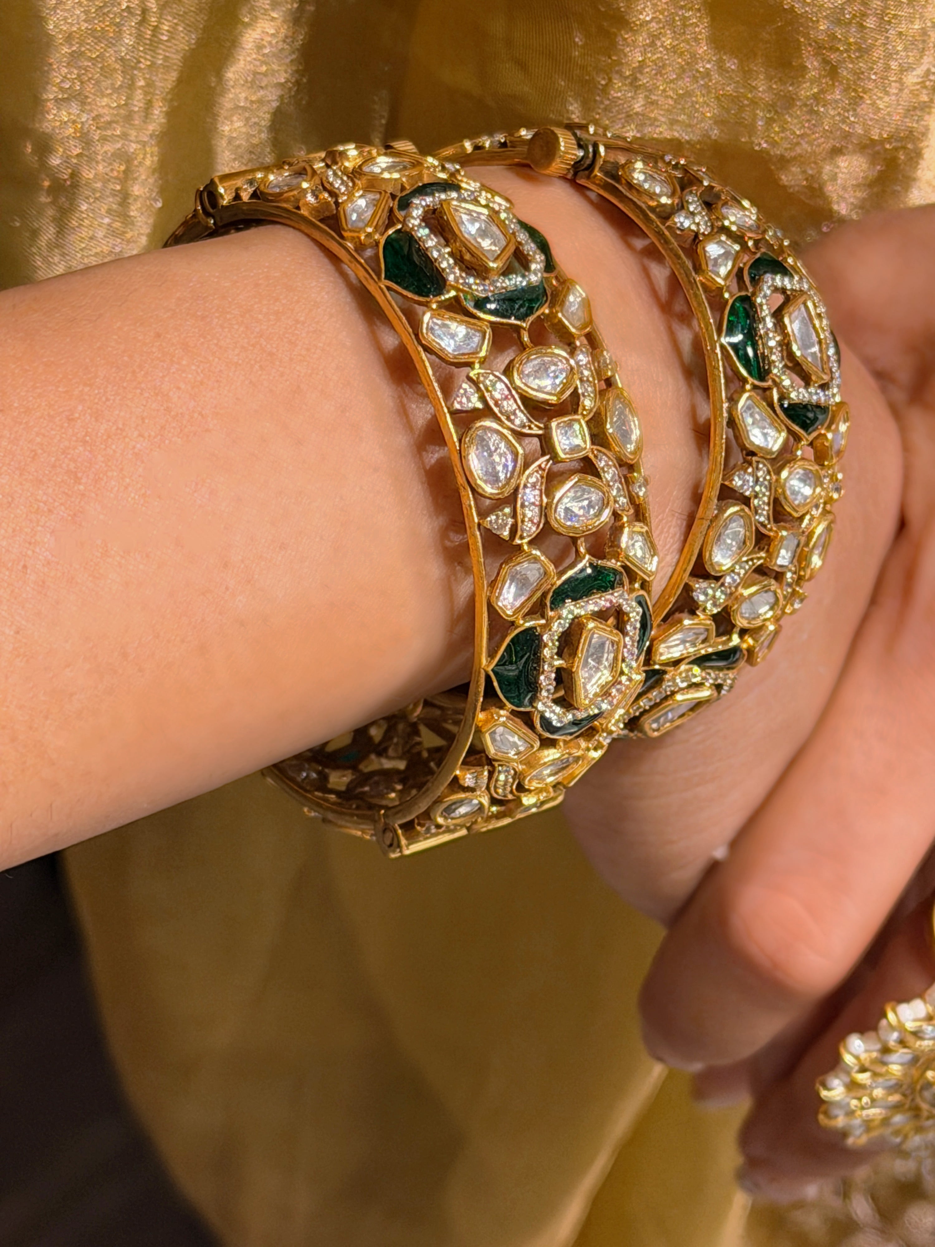 Rosette Bangle - Illuminate Luxe