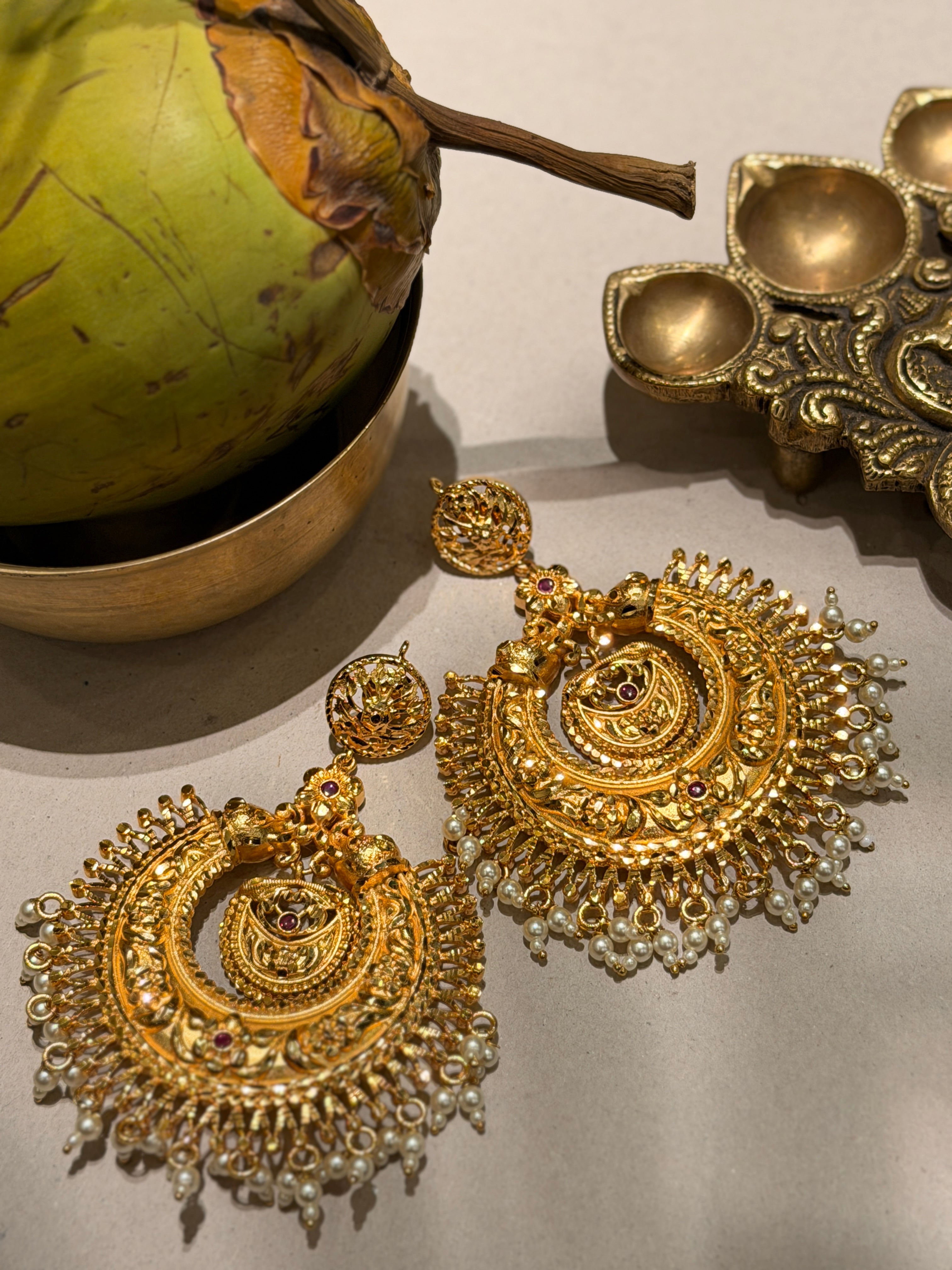 Hemangana Chandbali