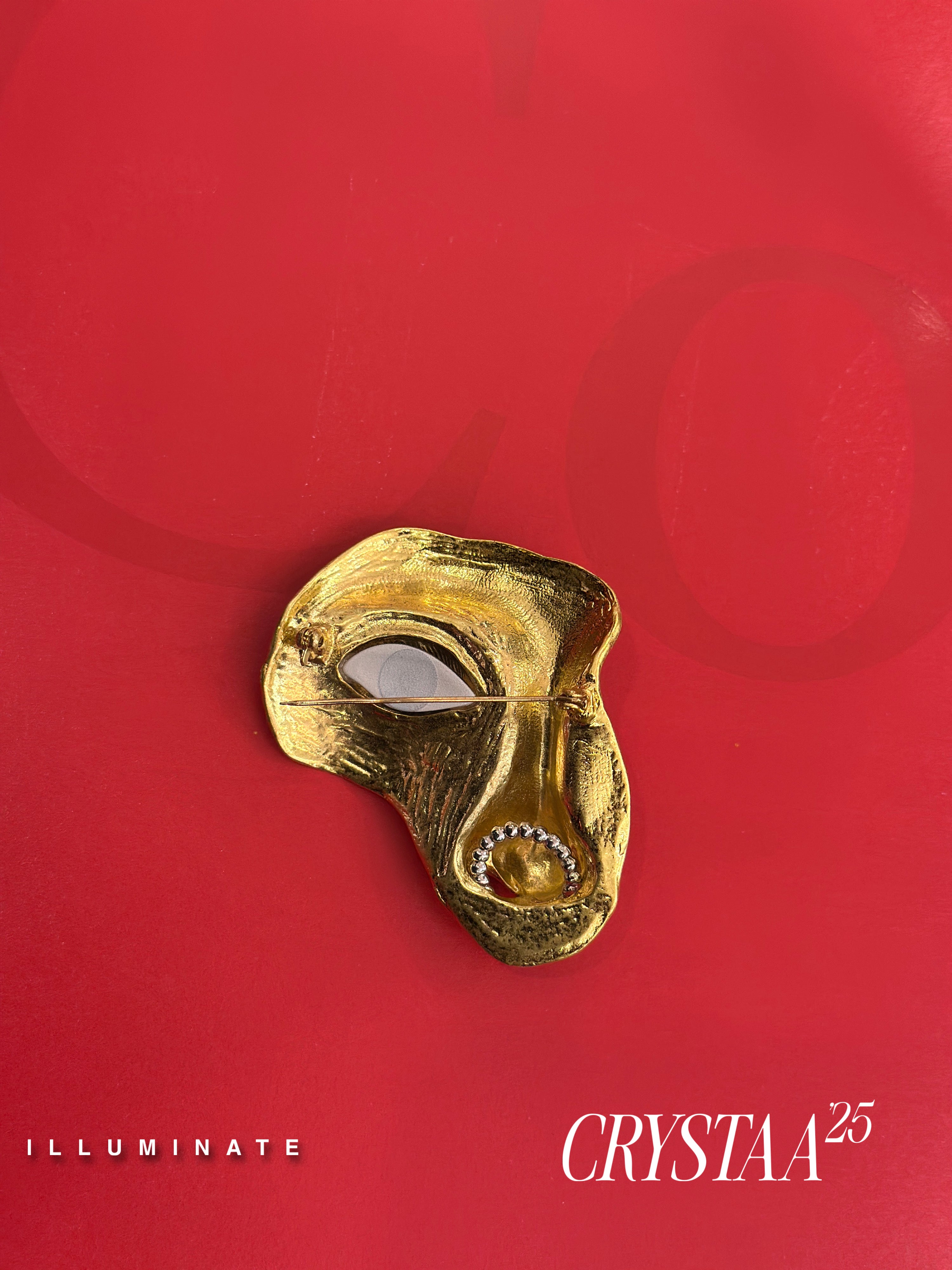 Facehalf_Elora_Brooch