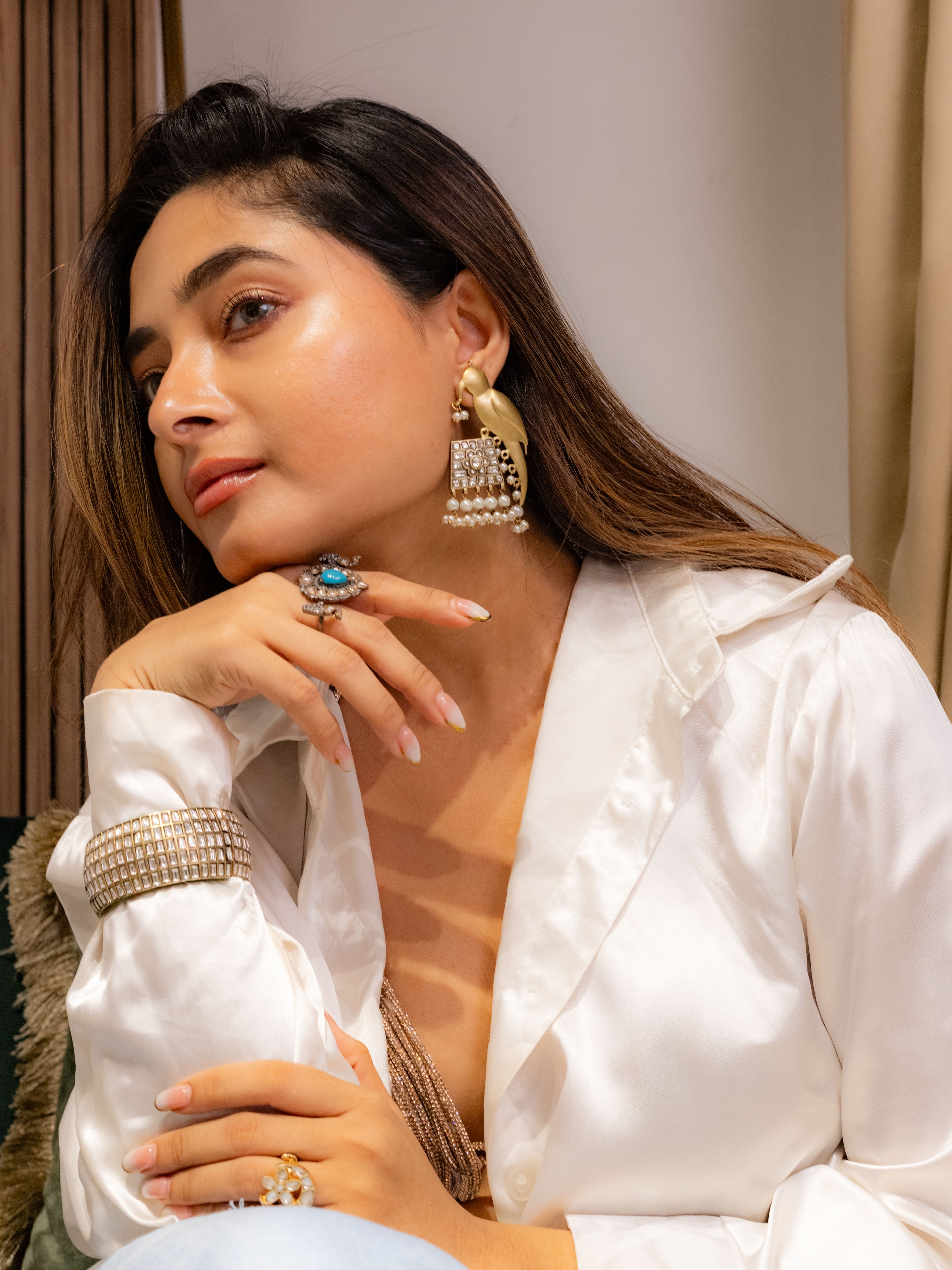 Pearl Parrot Majesty-Mahira