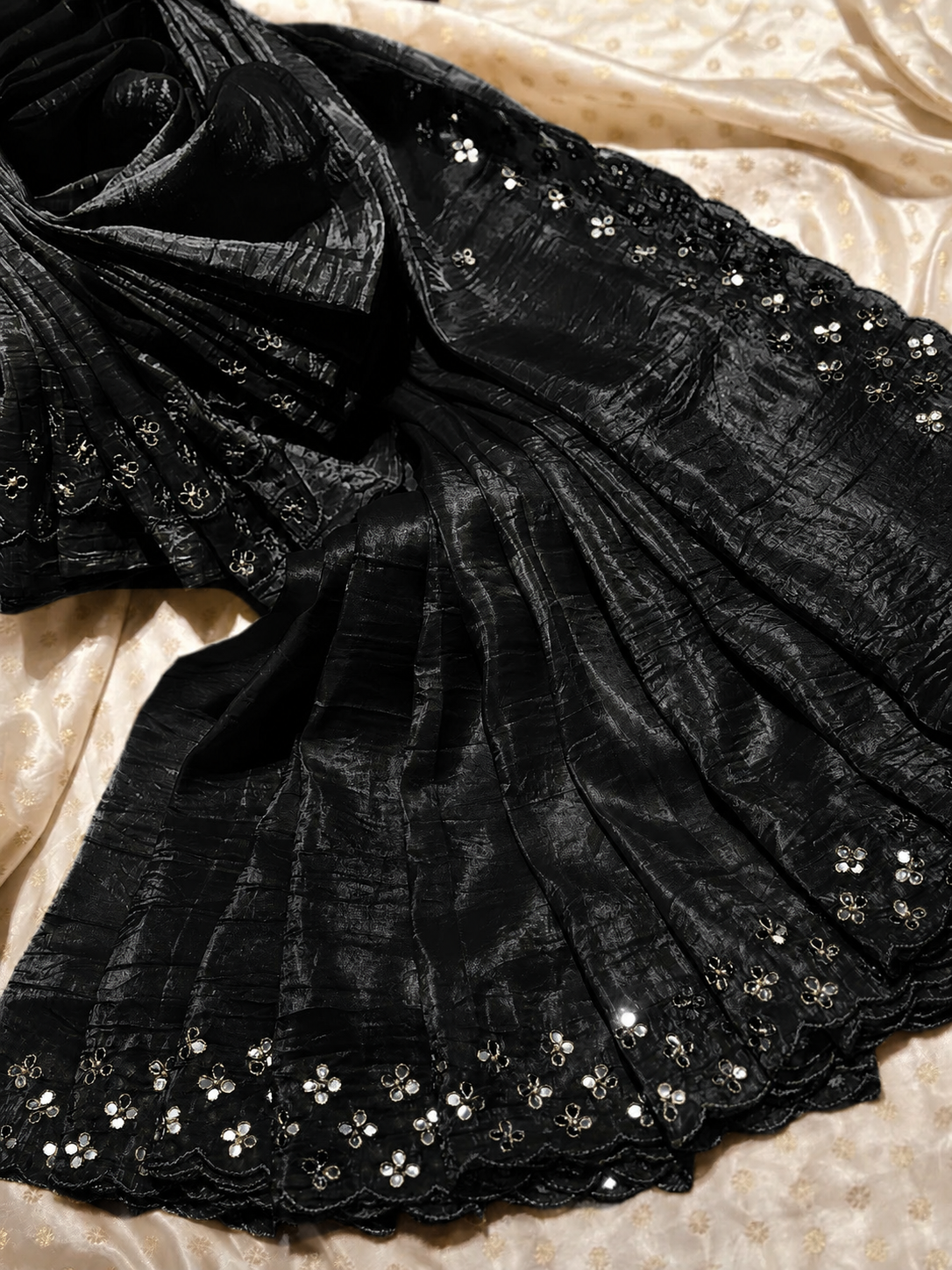 Shubhra Mirror work saree