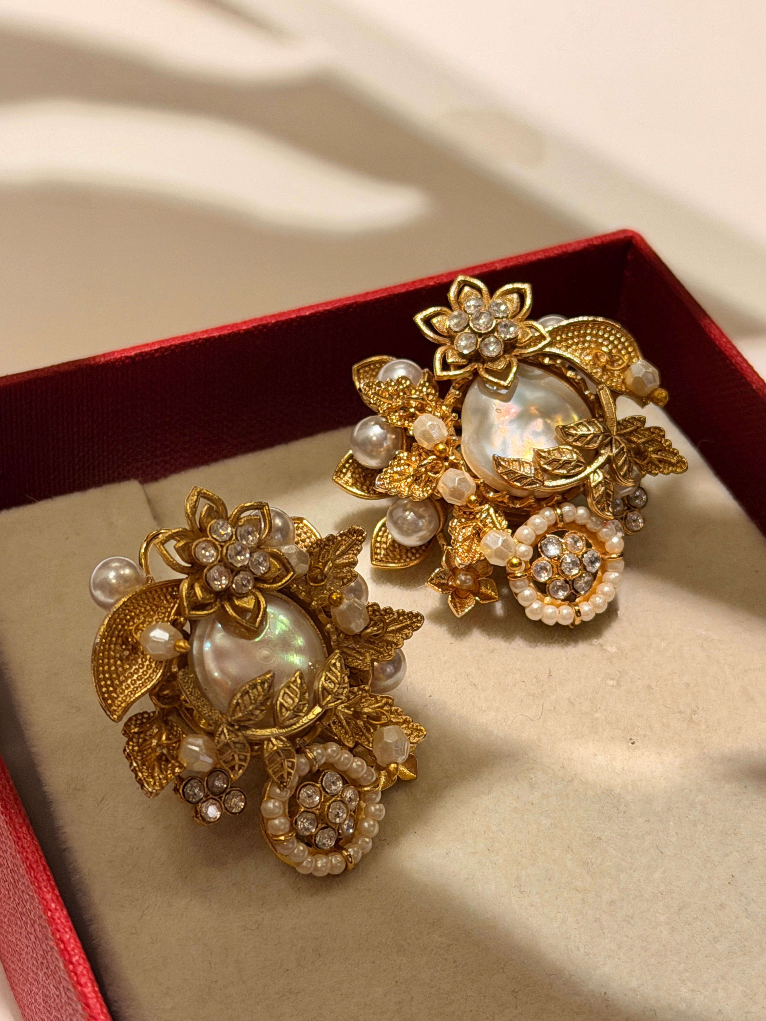 Pearl Bloom stud