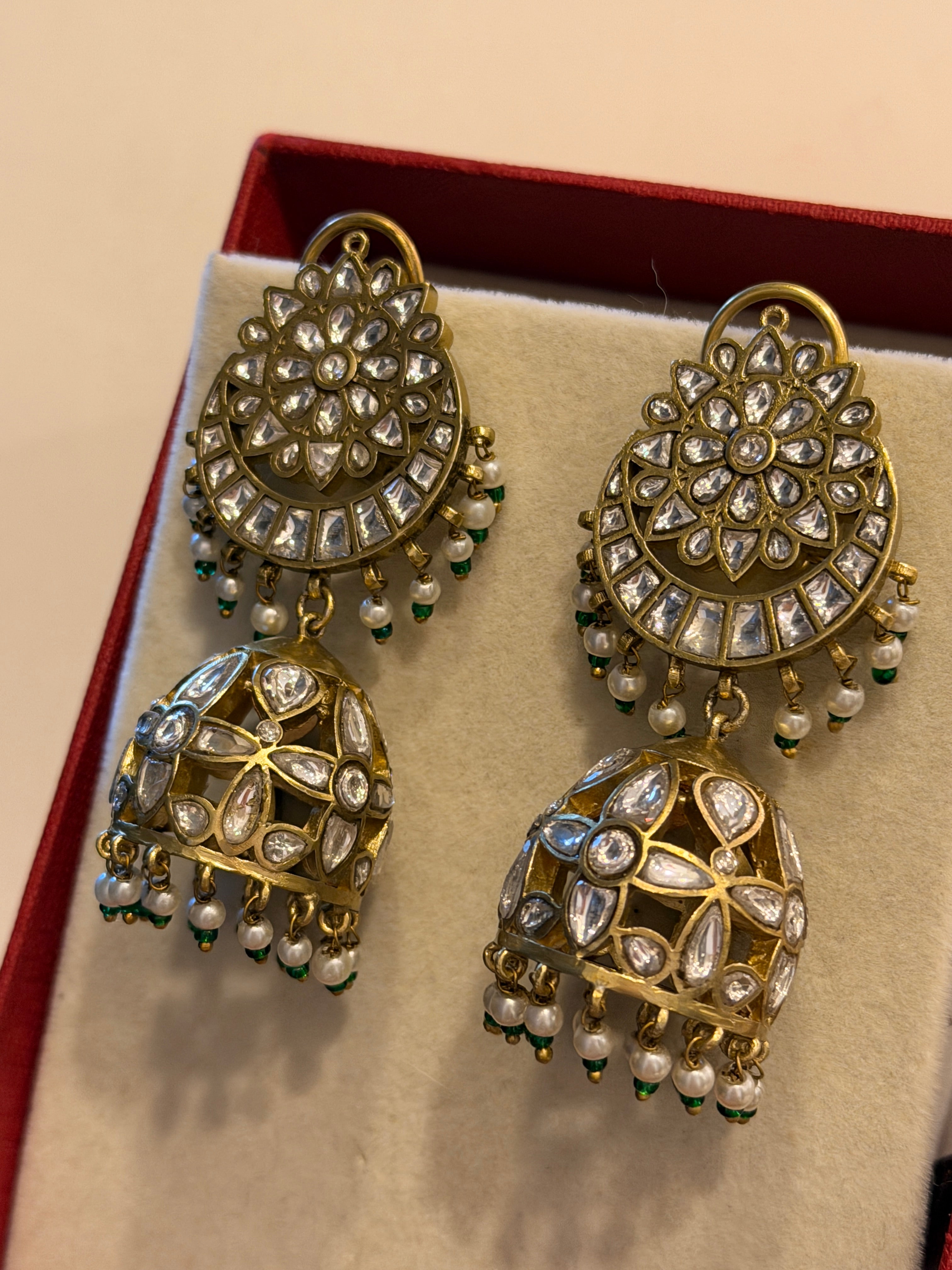 Nargis Jhumki - Mahira