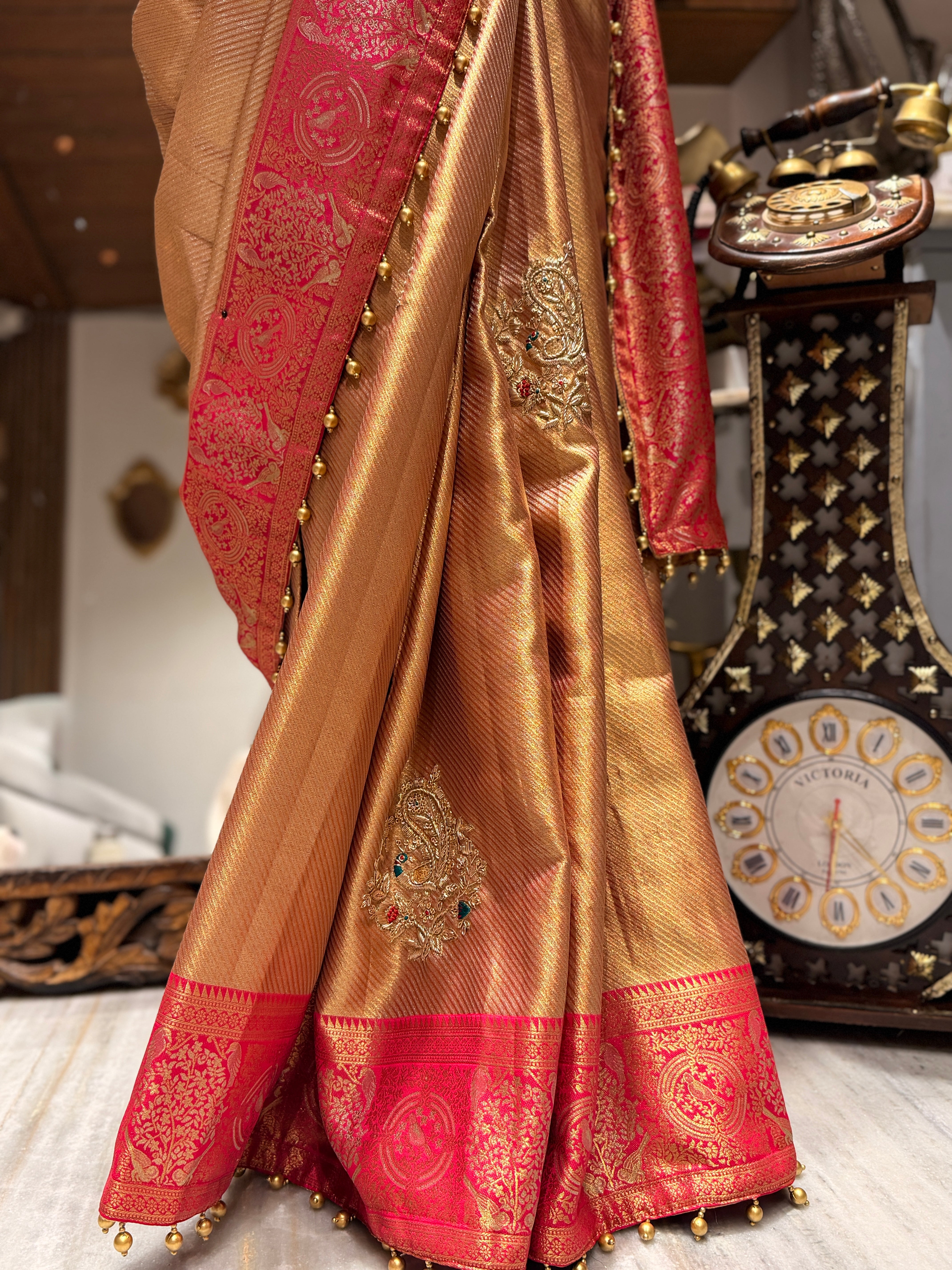 Sunheri Paisley Sona-Rupa zari Saree