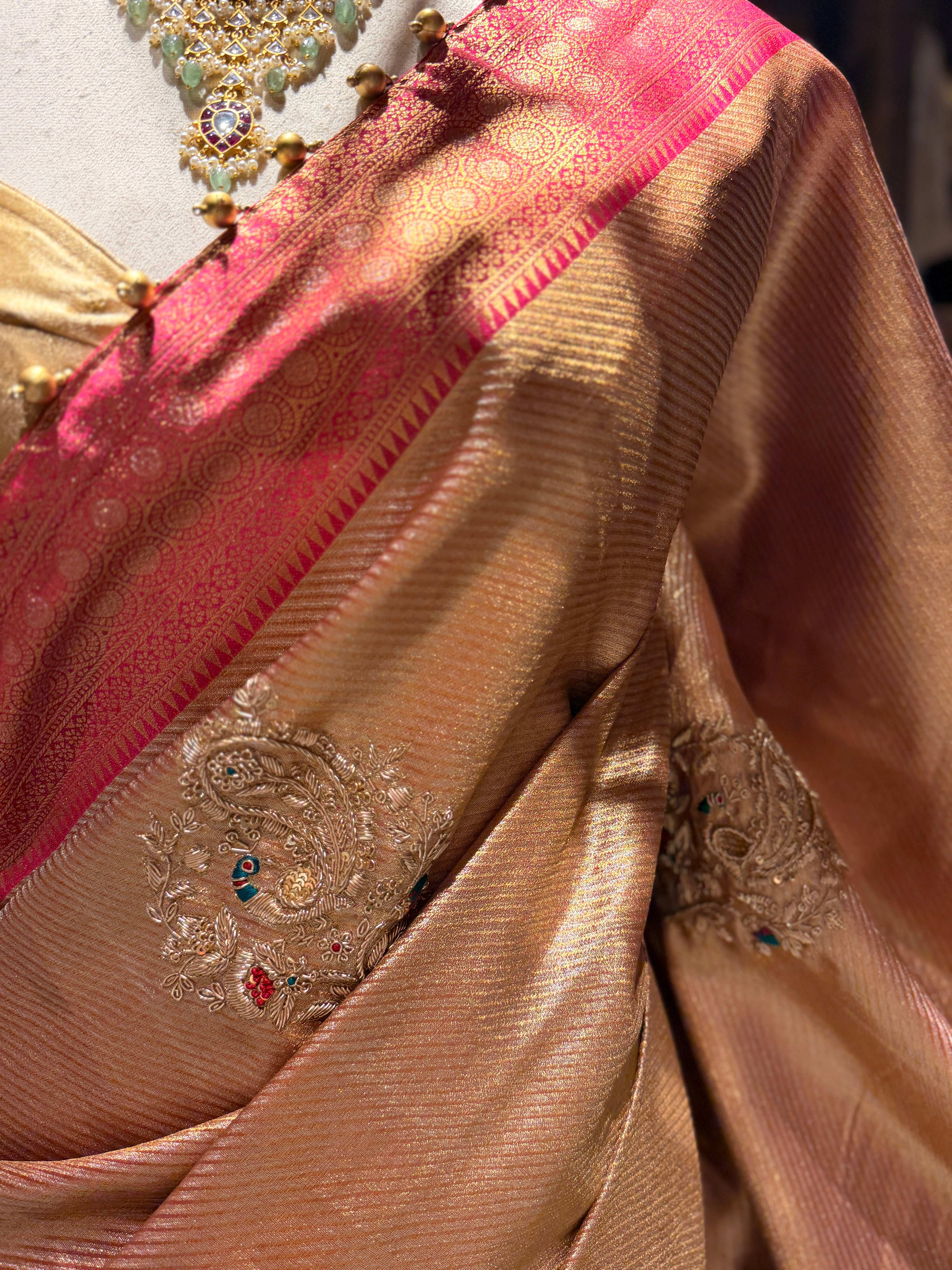 Sunheri Paisley Sona-Rupa zari Saree