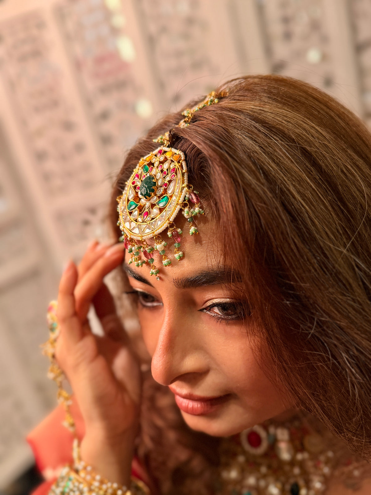 Dhruvi Jadau Tika