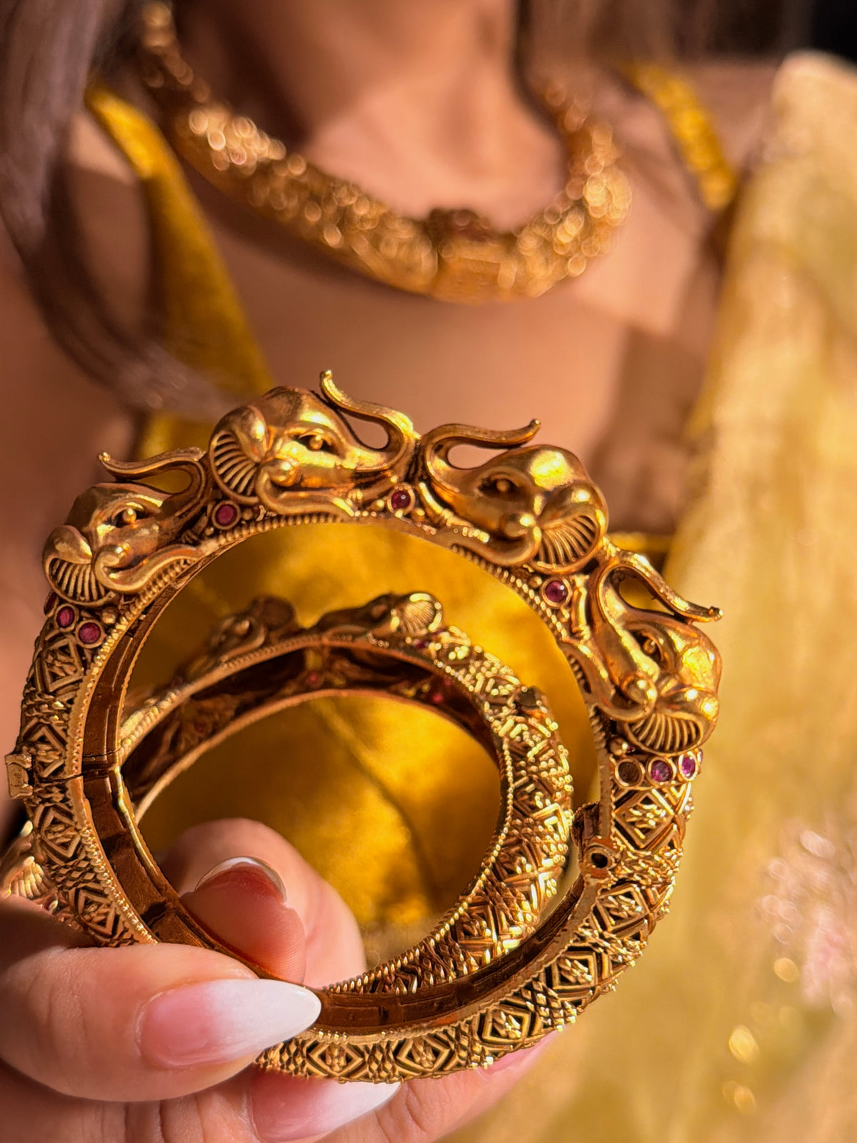 Gajdamini Bangle