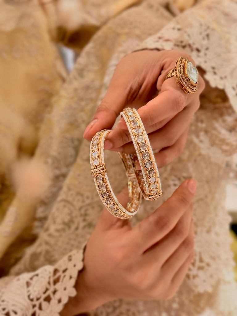 Pearl Bounded Polki Bangle