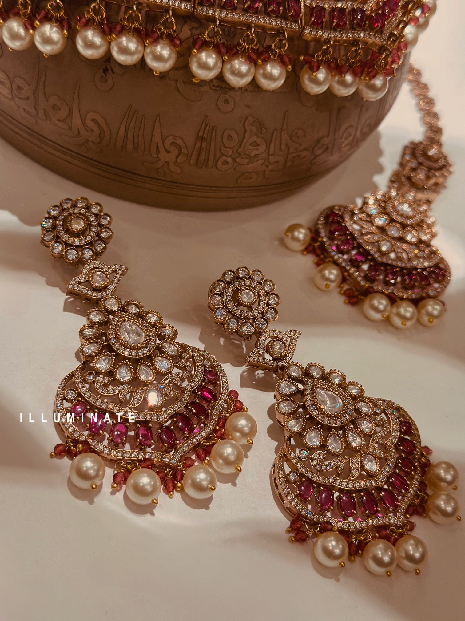 Queen Naira Necklace