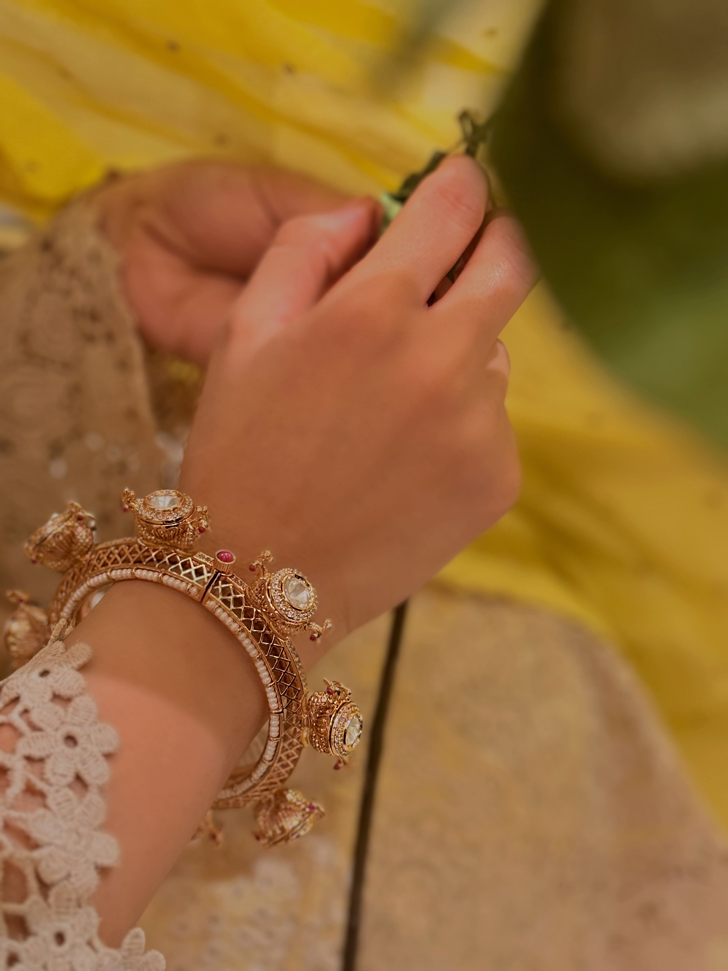 Rosy Bangle