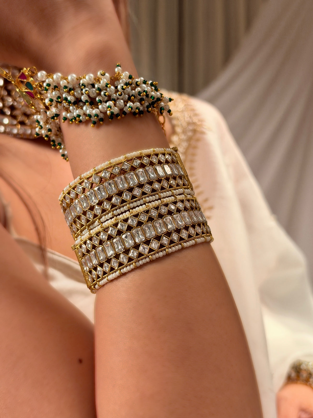 Sammohini jadau bangle