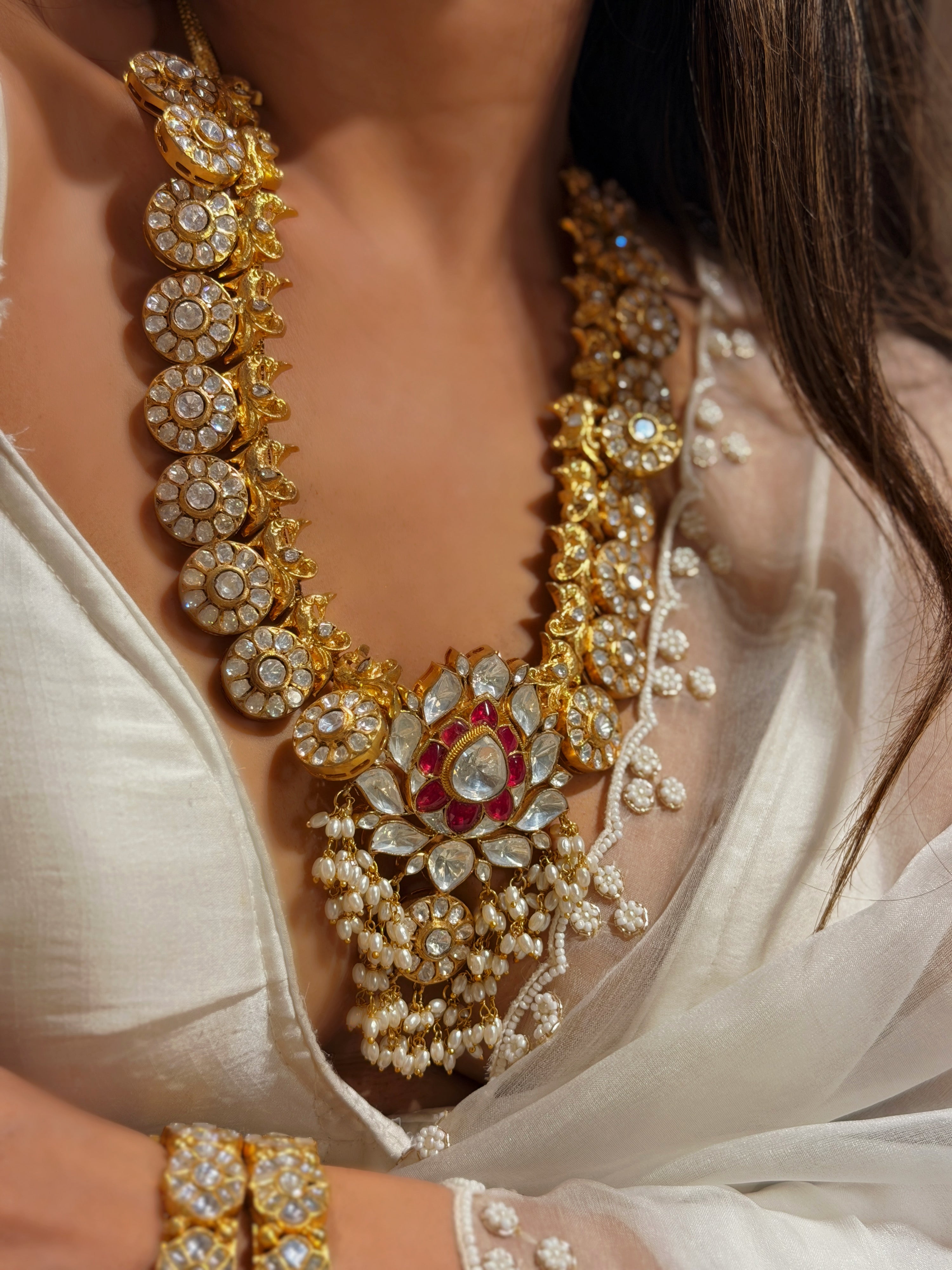 Komal kishor long haar