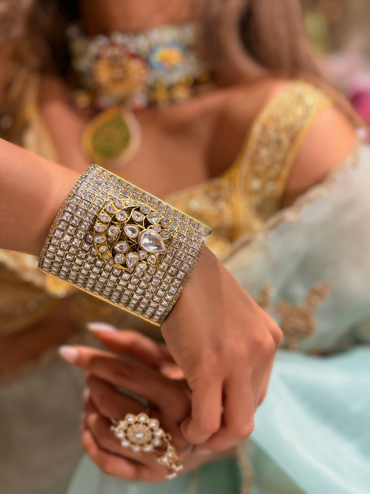 Chandrakanta Polki Handcuff-White