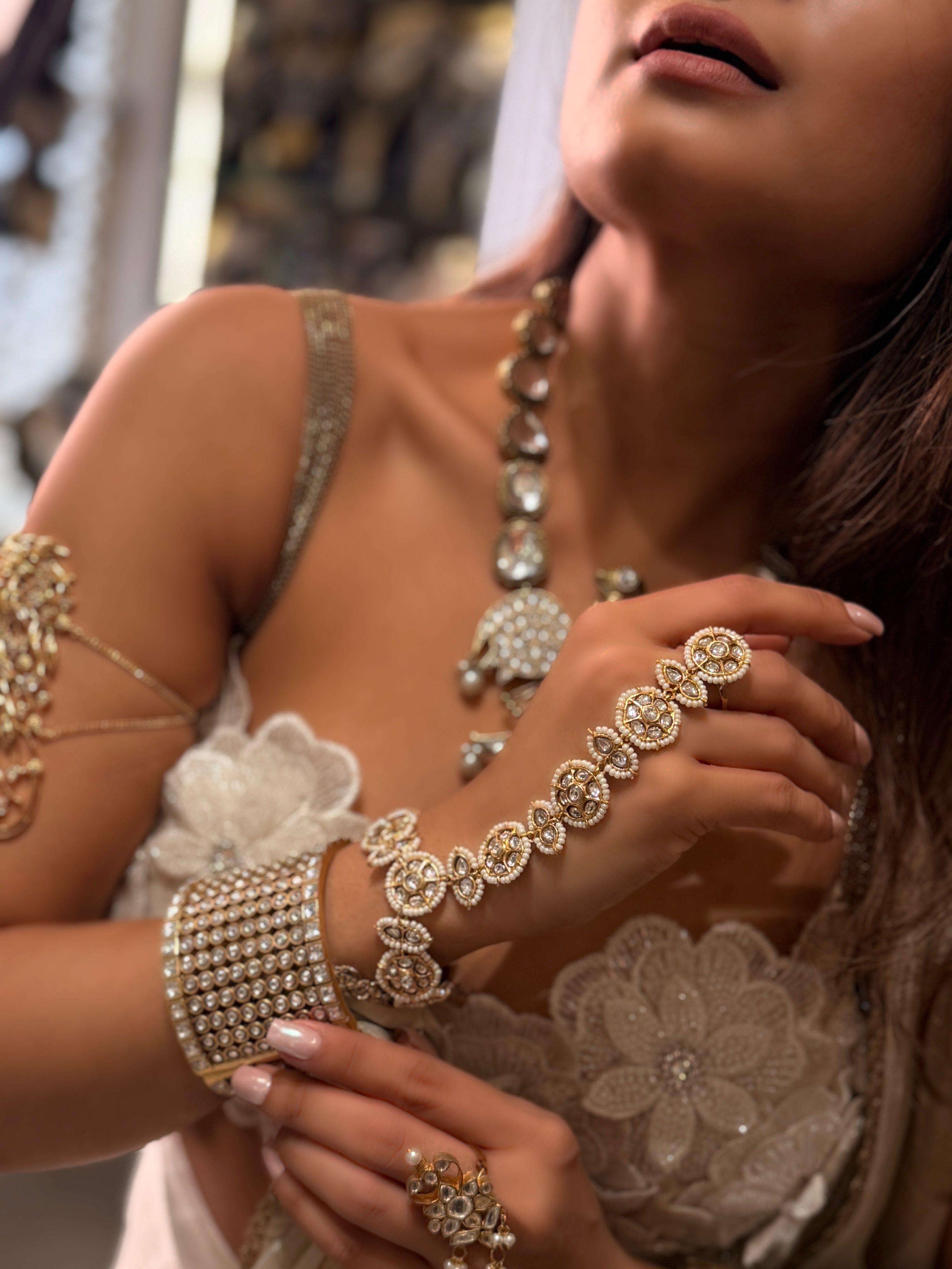 Pearl flower Hathphool ( Hand harness)