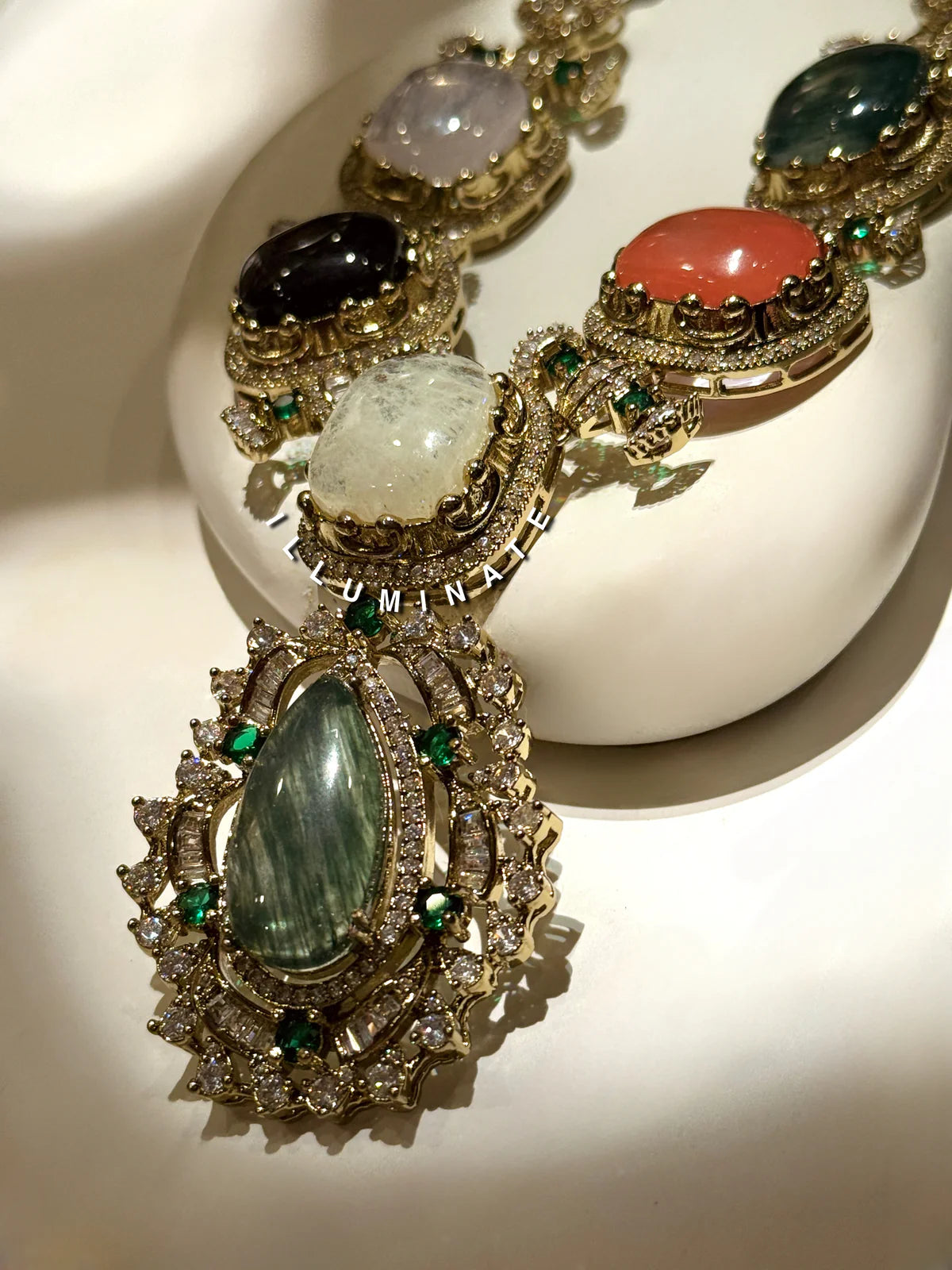 ELIZABETH DAZZLED NECKLACE