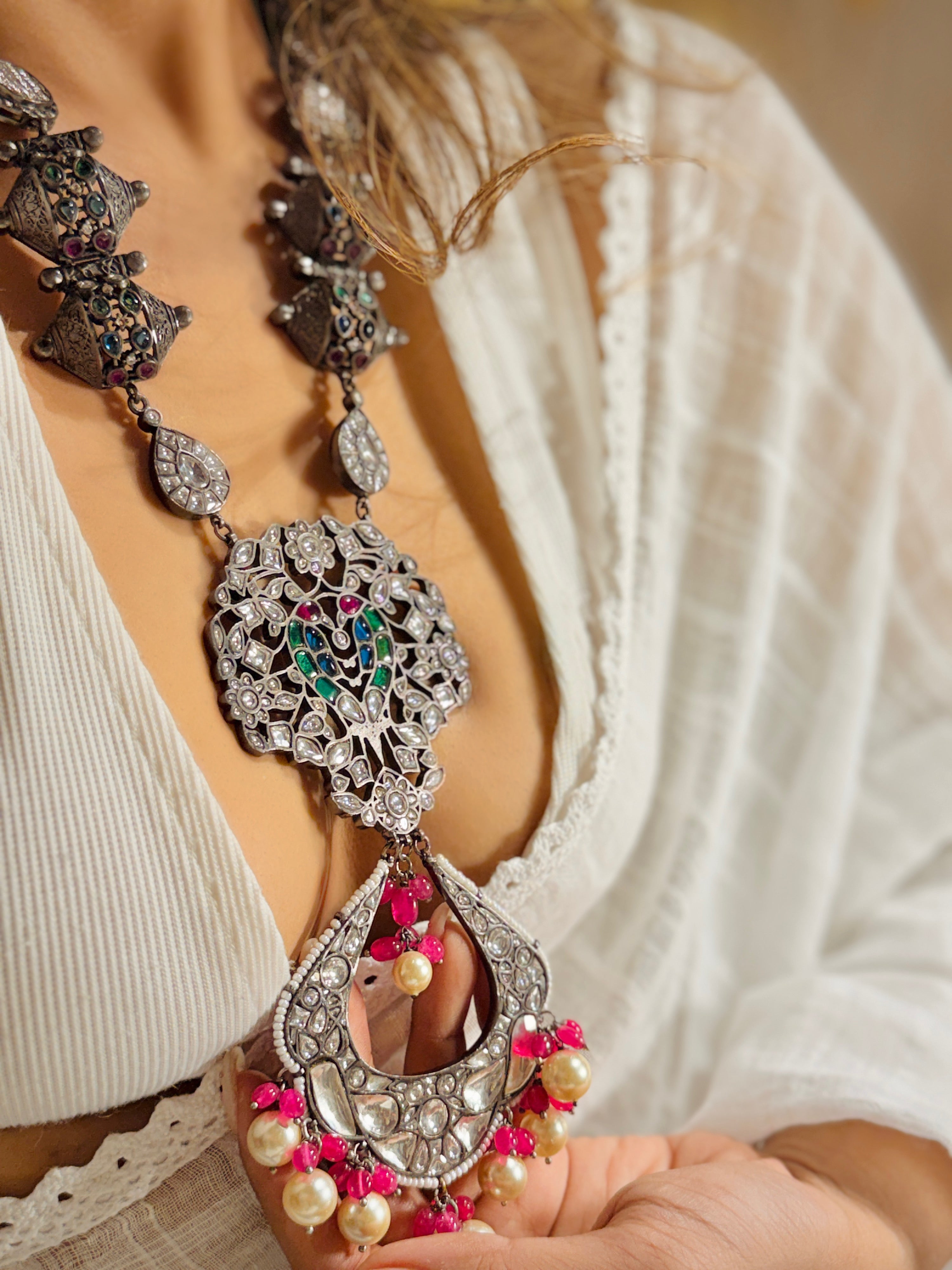 Tara antique necklace- Mahira