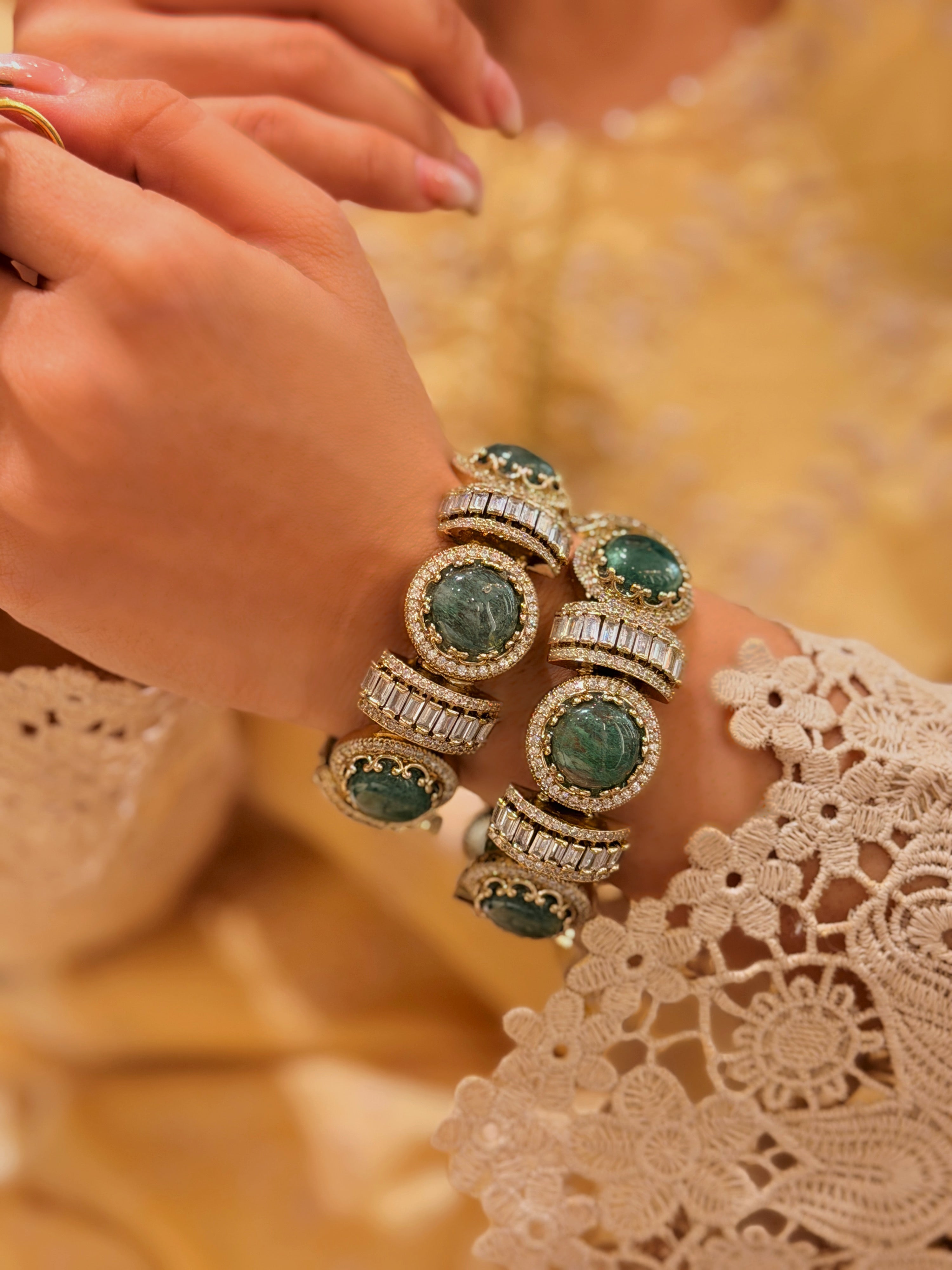 Amore Labradorite Bangle