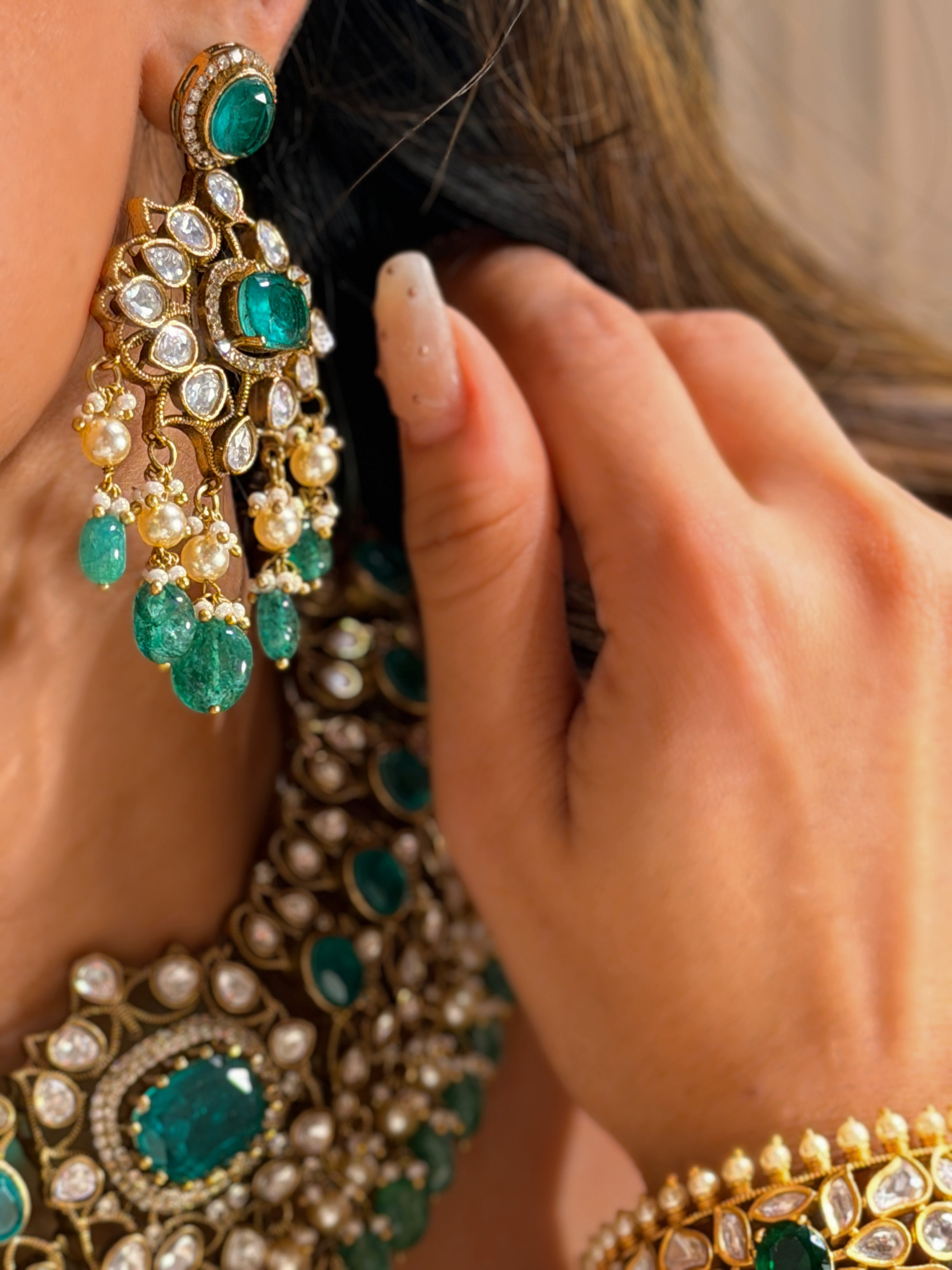 Elara Emerald Regalia Necklace