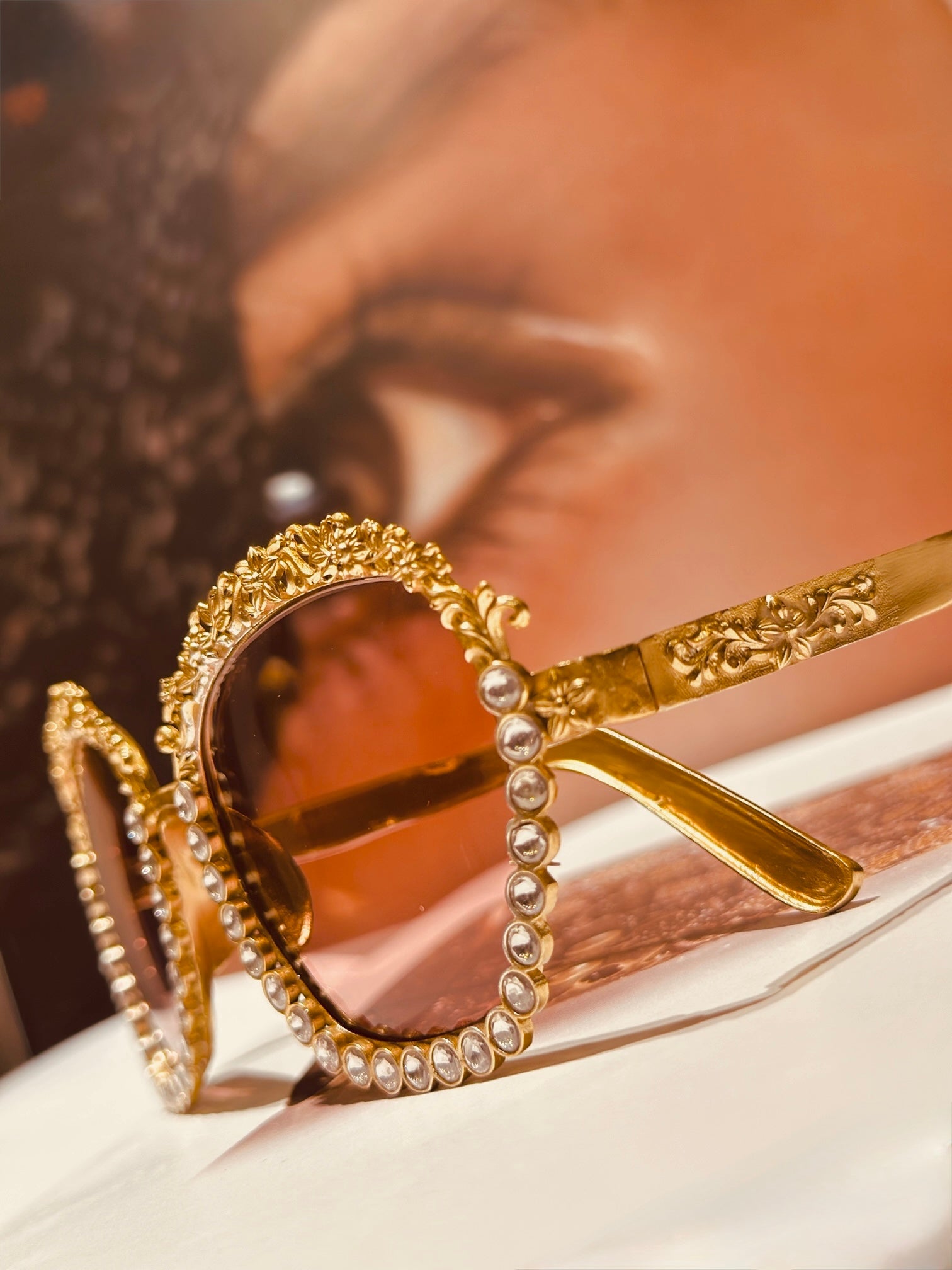 Auric Muse glass-Mahira