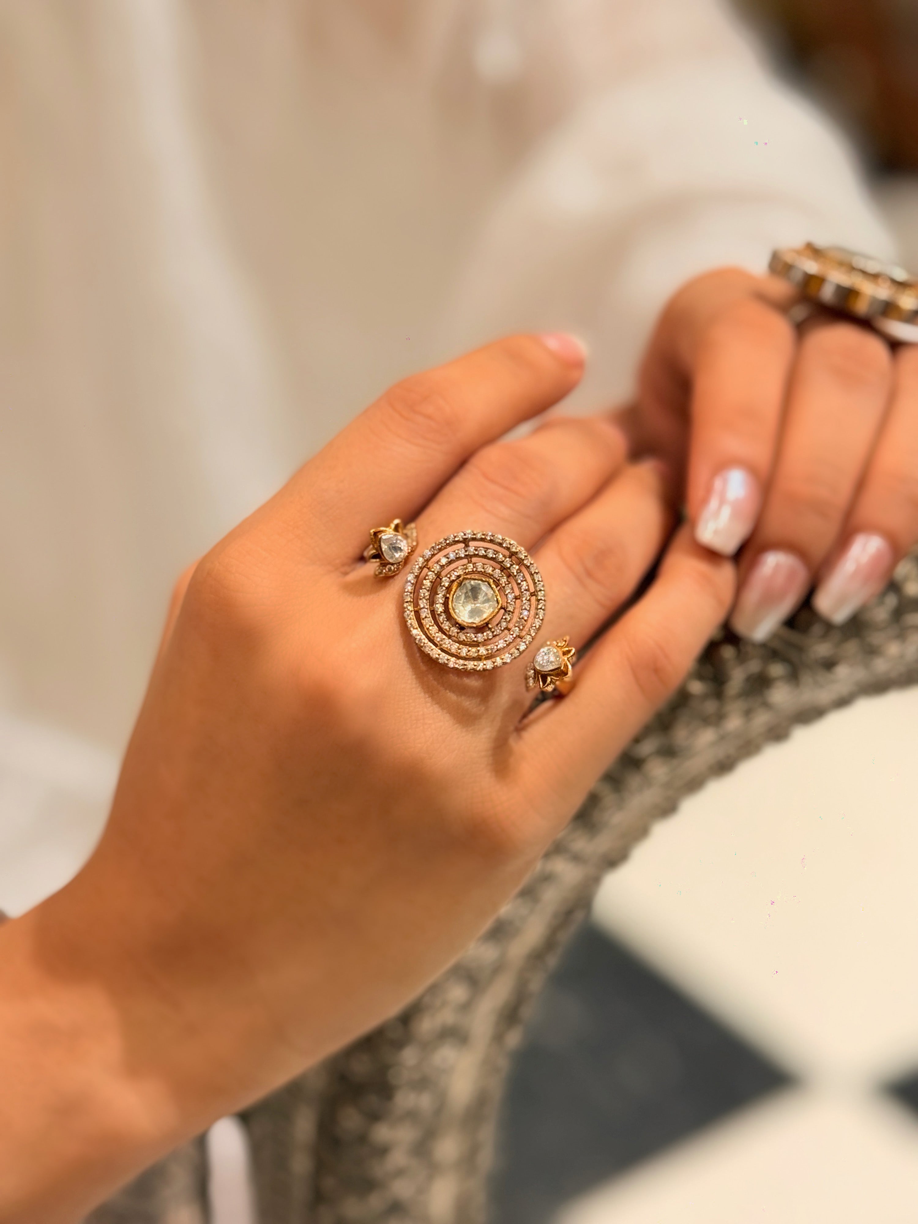Celestia Dual Finger Ring