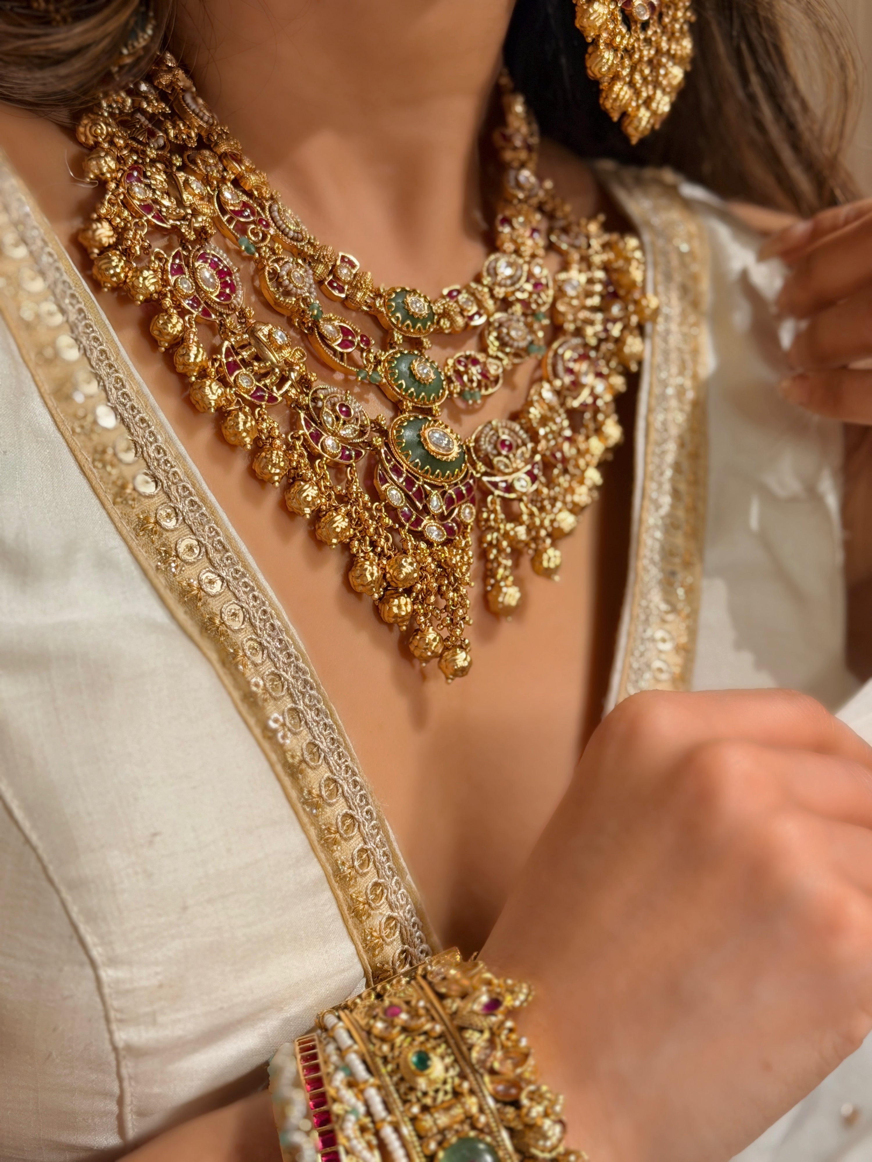 Srimanti Necklace