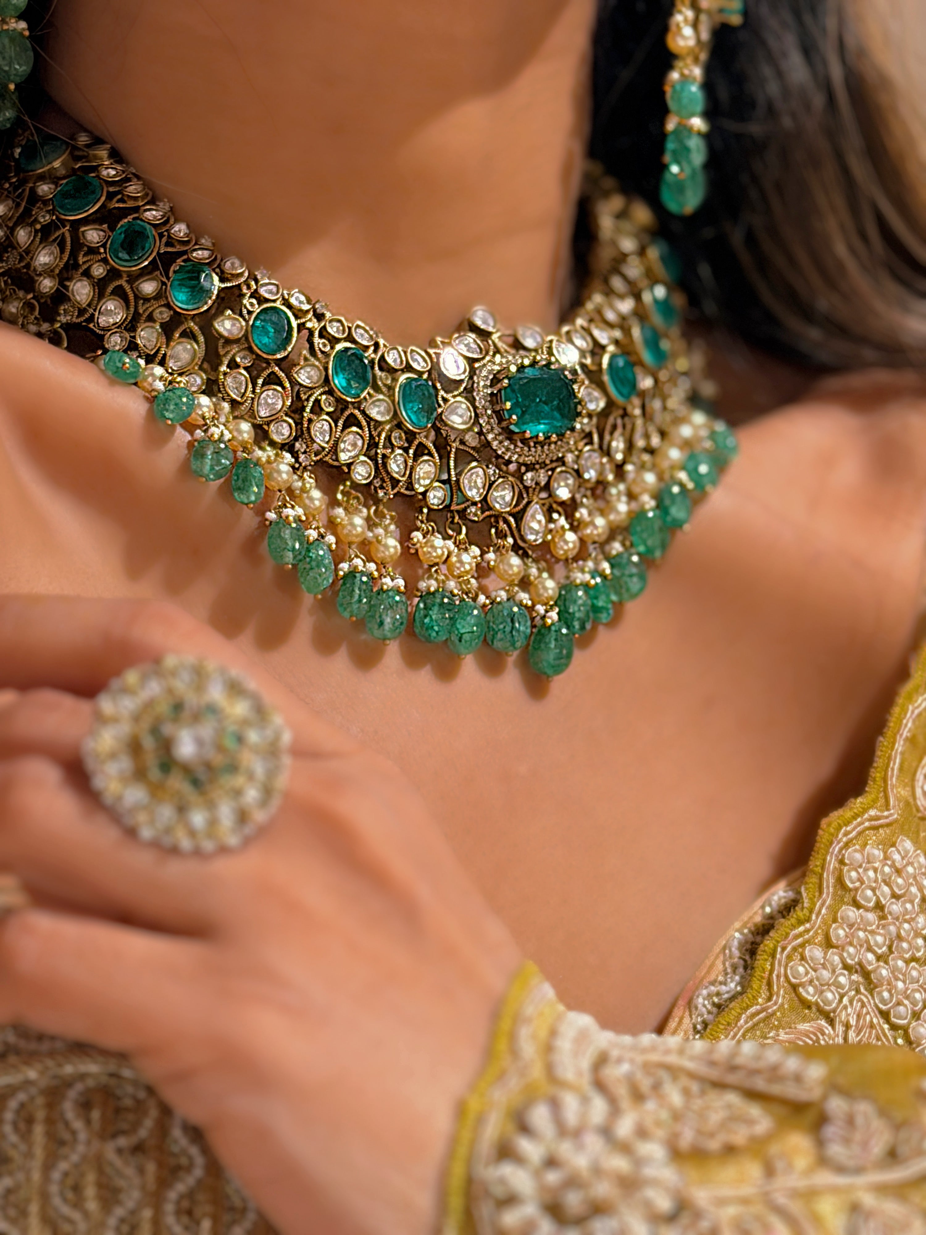 Elara Emerald Regalia Necklace