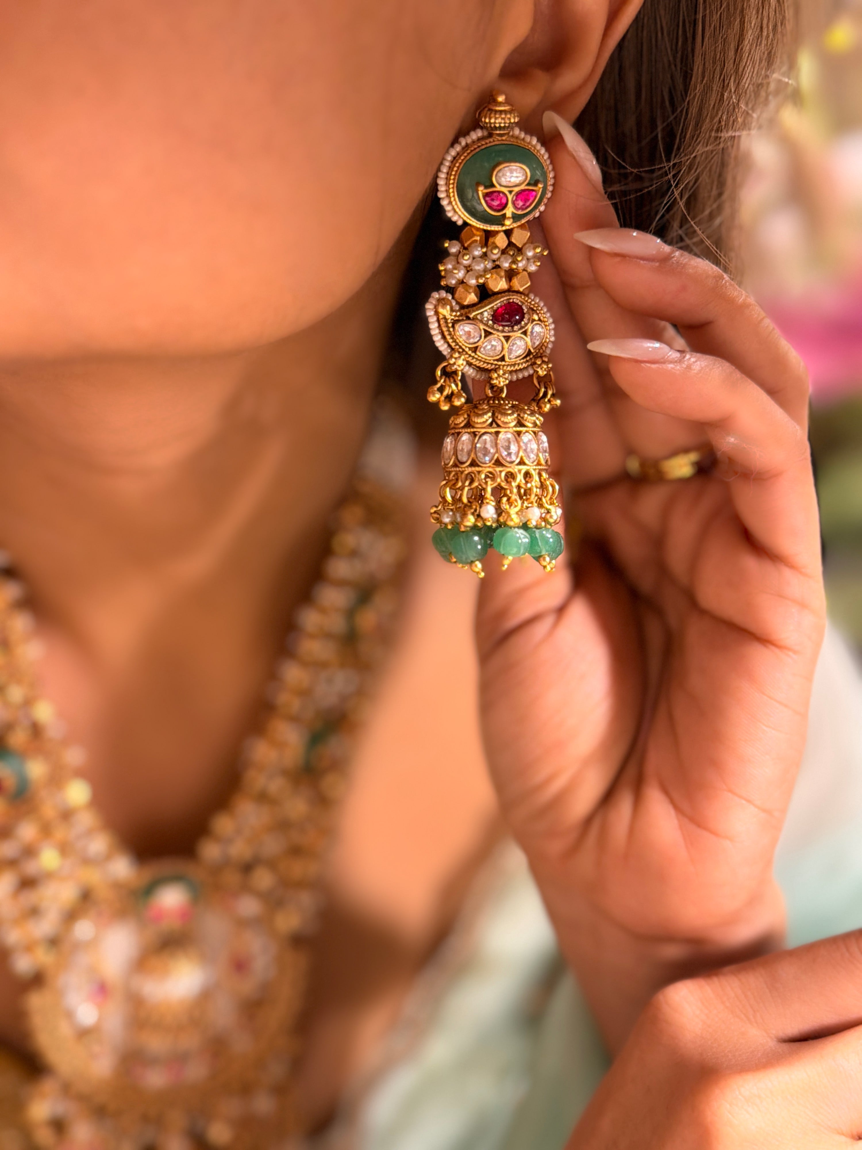 Tvesha gold plated Rajwadi Necklace