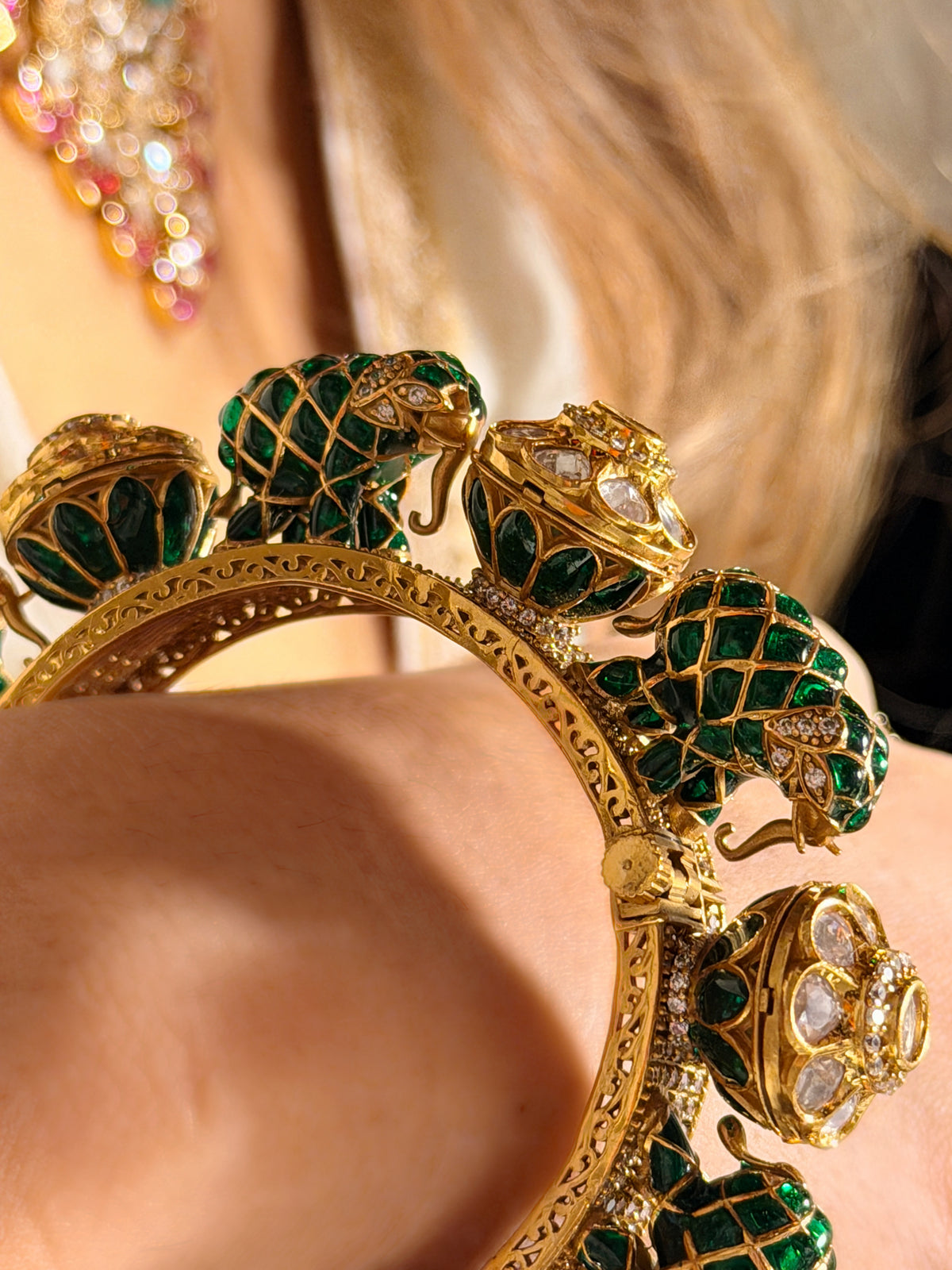 Mihika Emerald Gold polki Bangle
