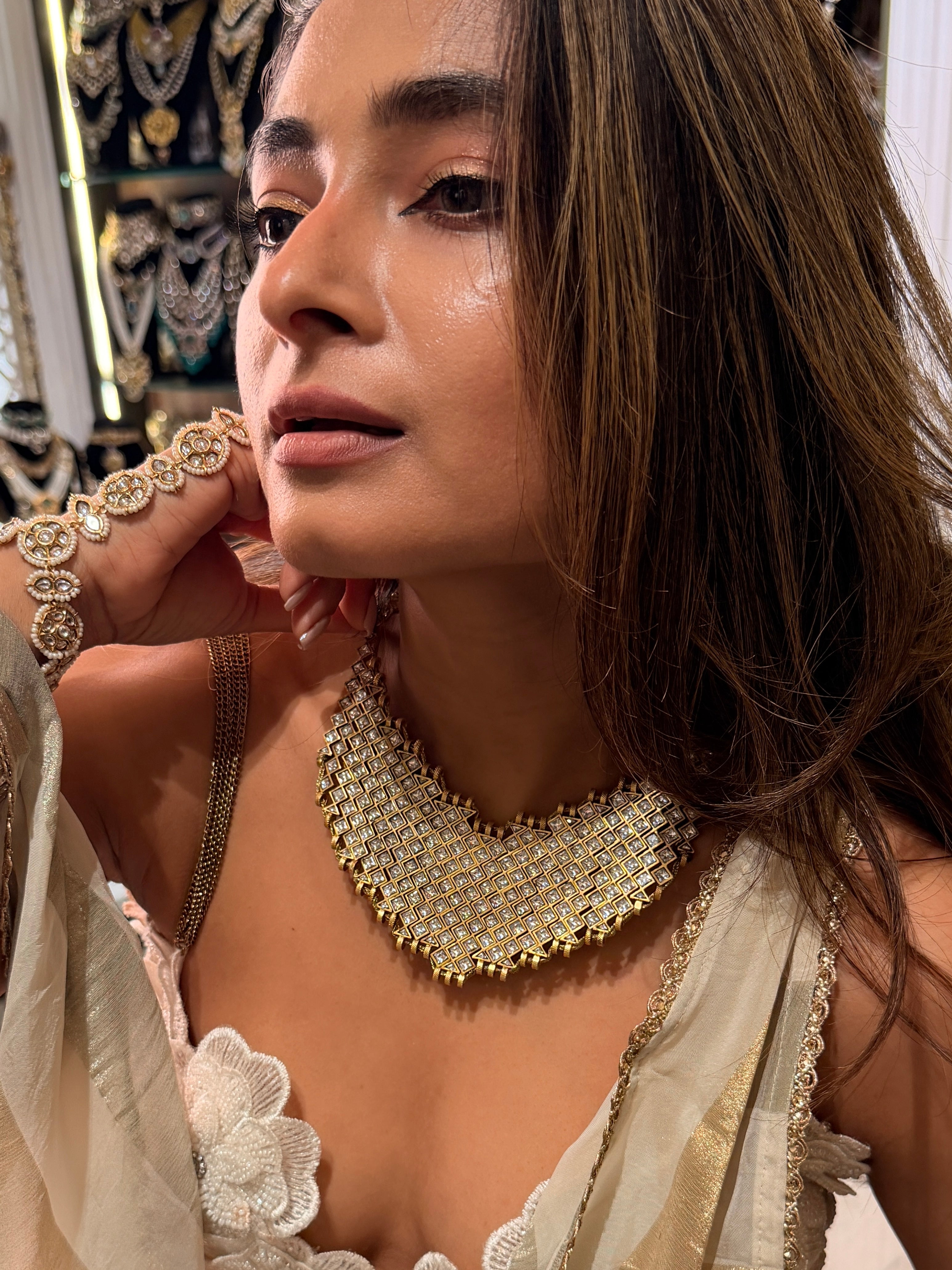 Zeenat Neck Piece - Mahira