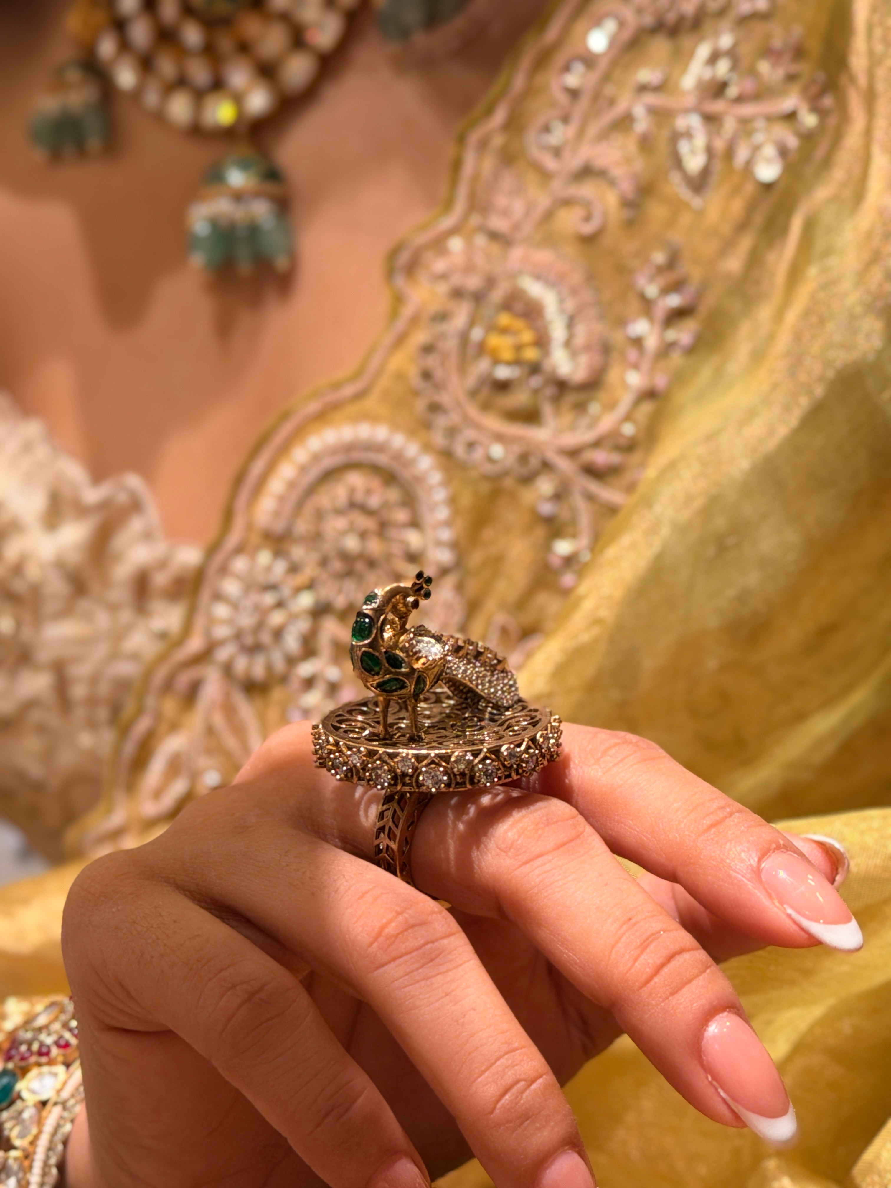 Giridar Ring Emerald
