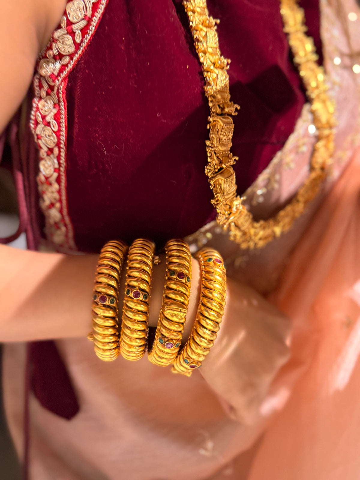 Sulakshmana Spiral Bangle
