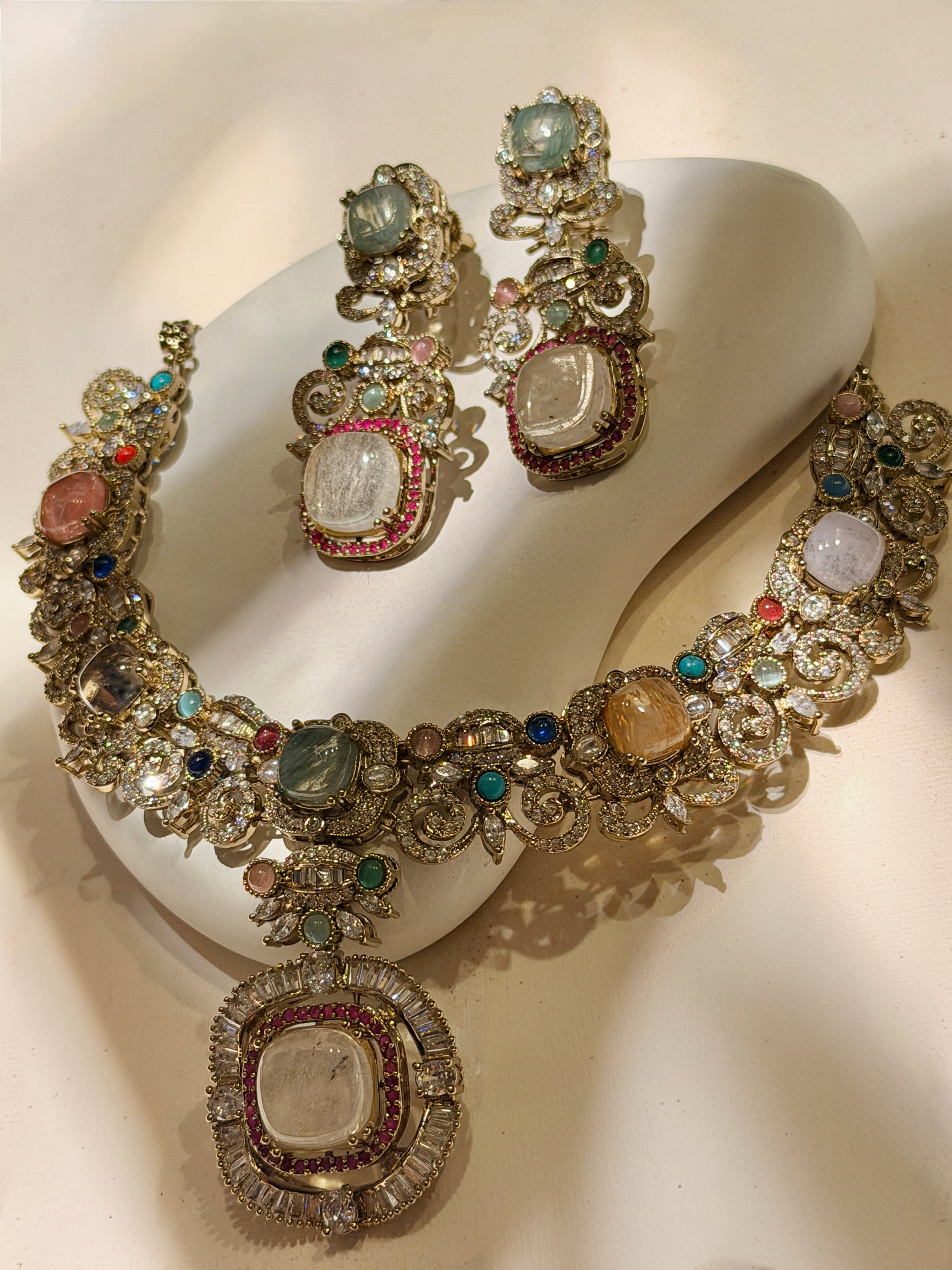 Elizabeth Aurora Gem Cascade