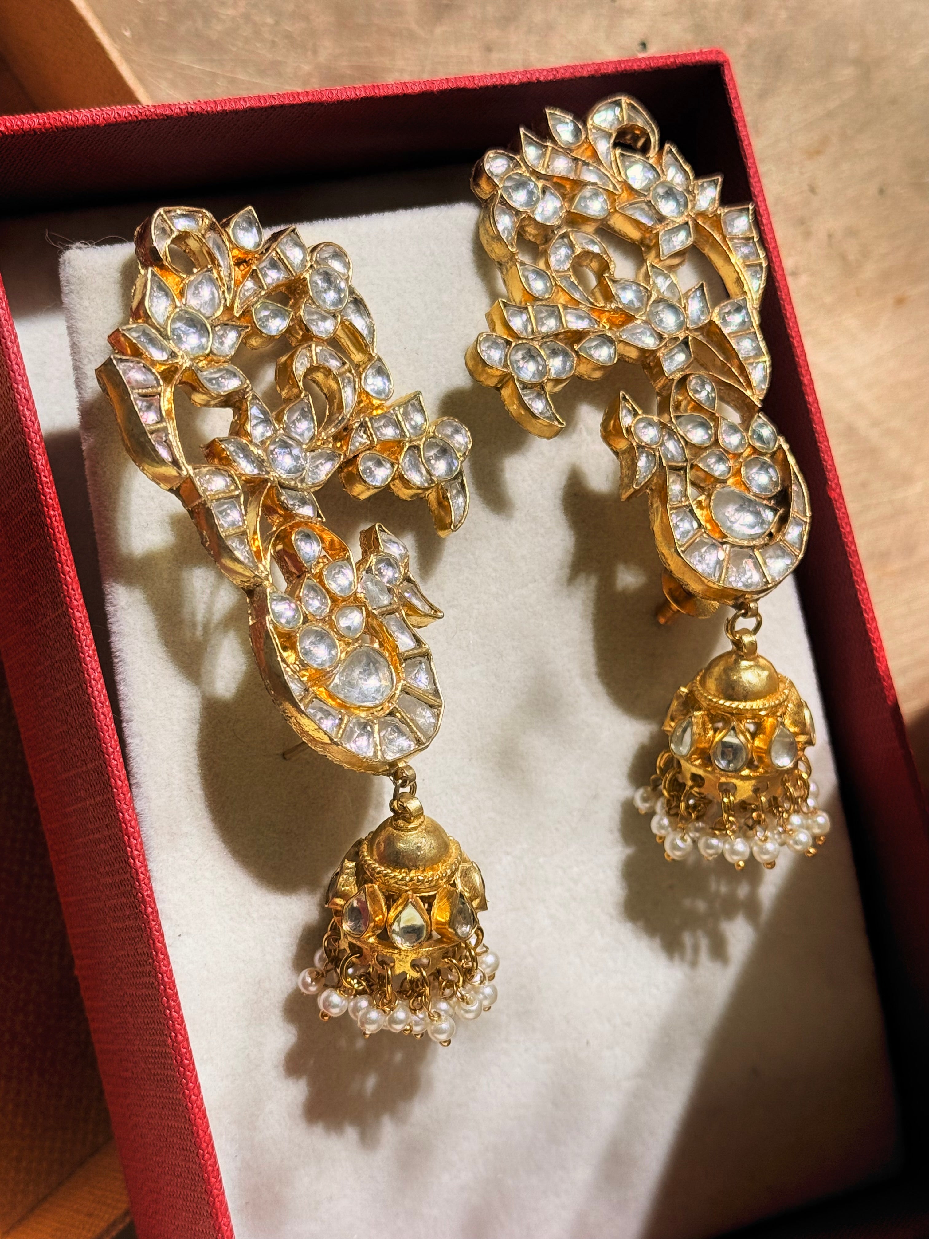 Rashi Kundan kaanphool