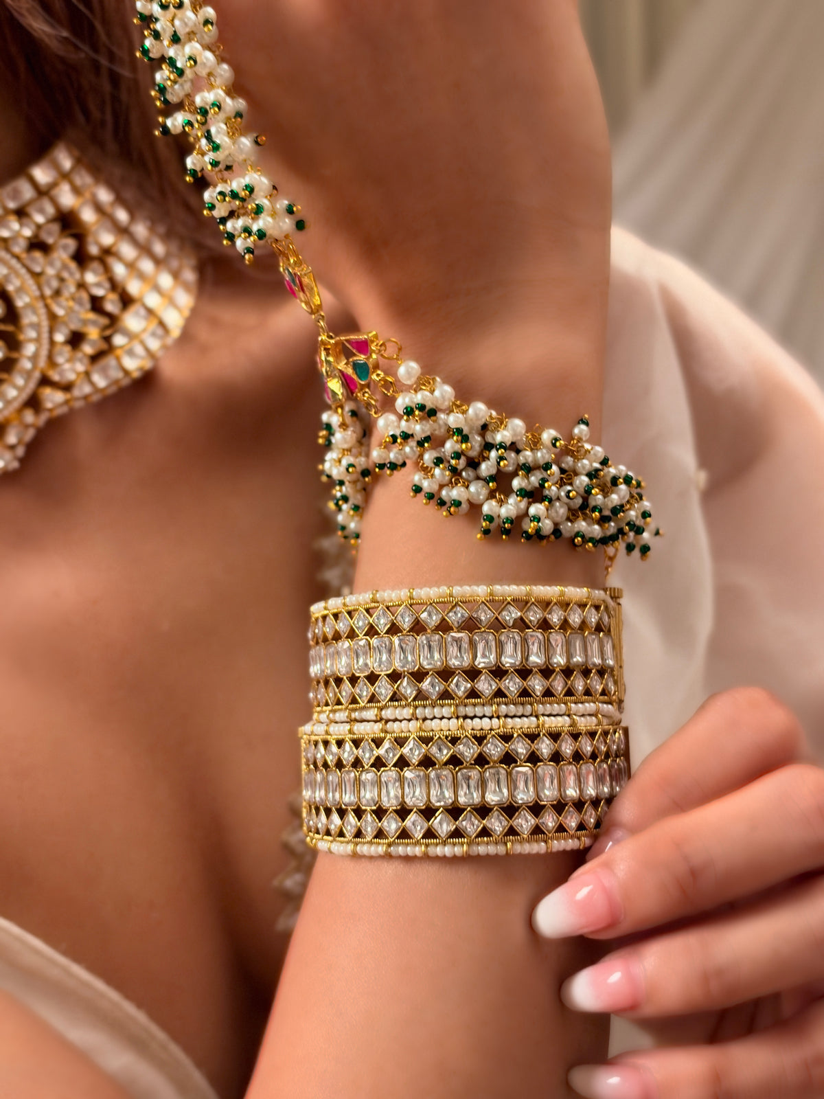 Sammohini jadau bangle