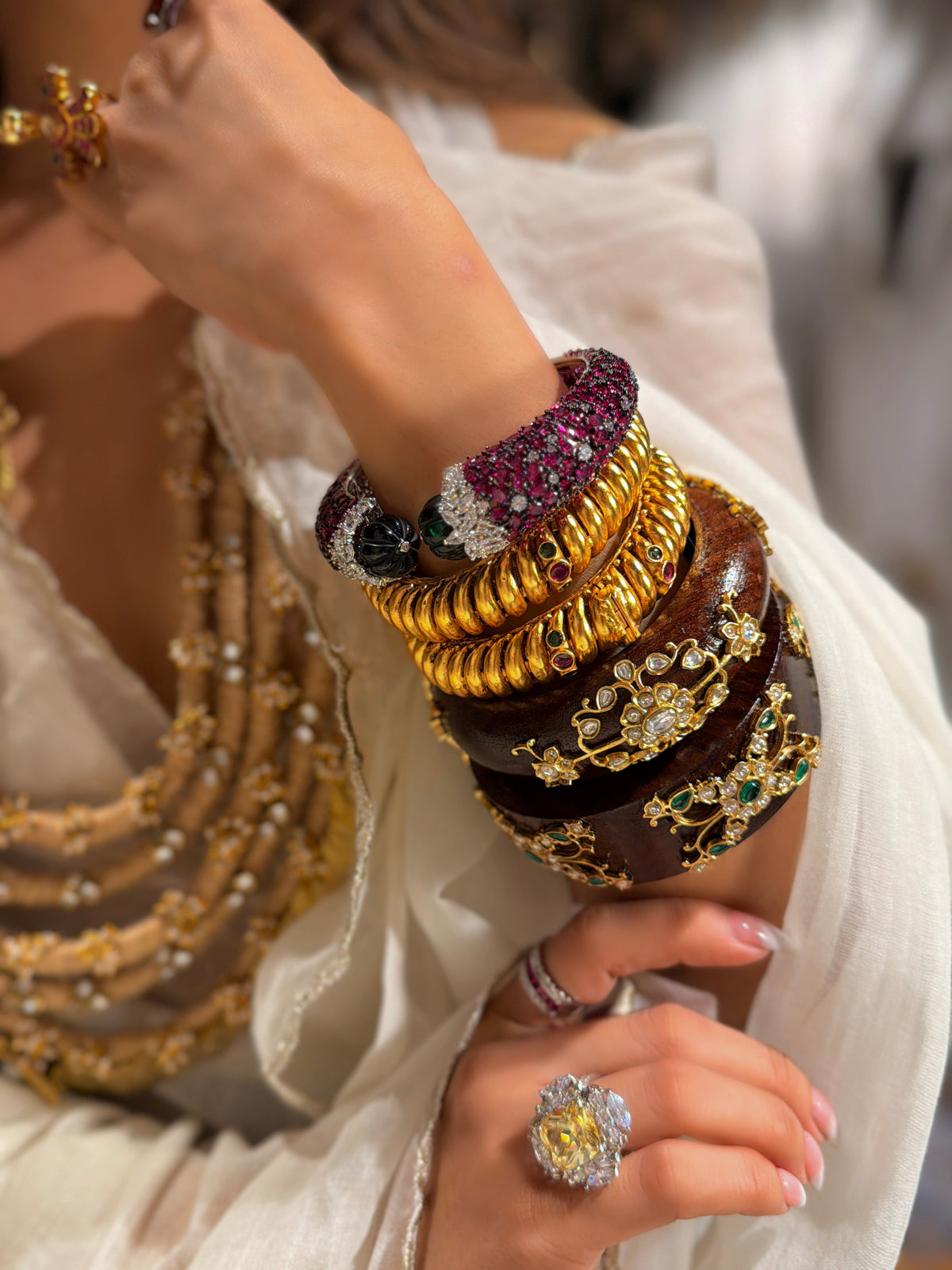 Floral kundan wooden Bangle