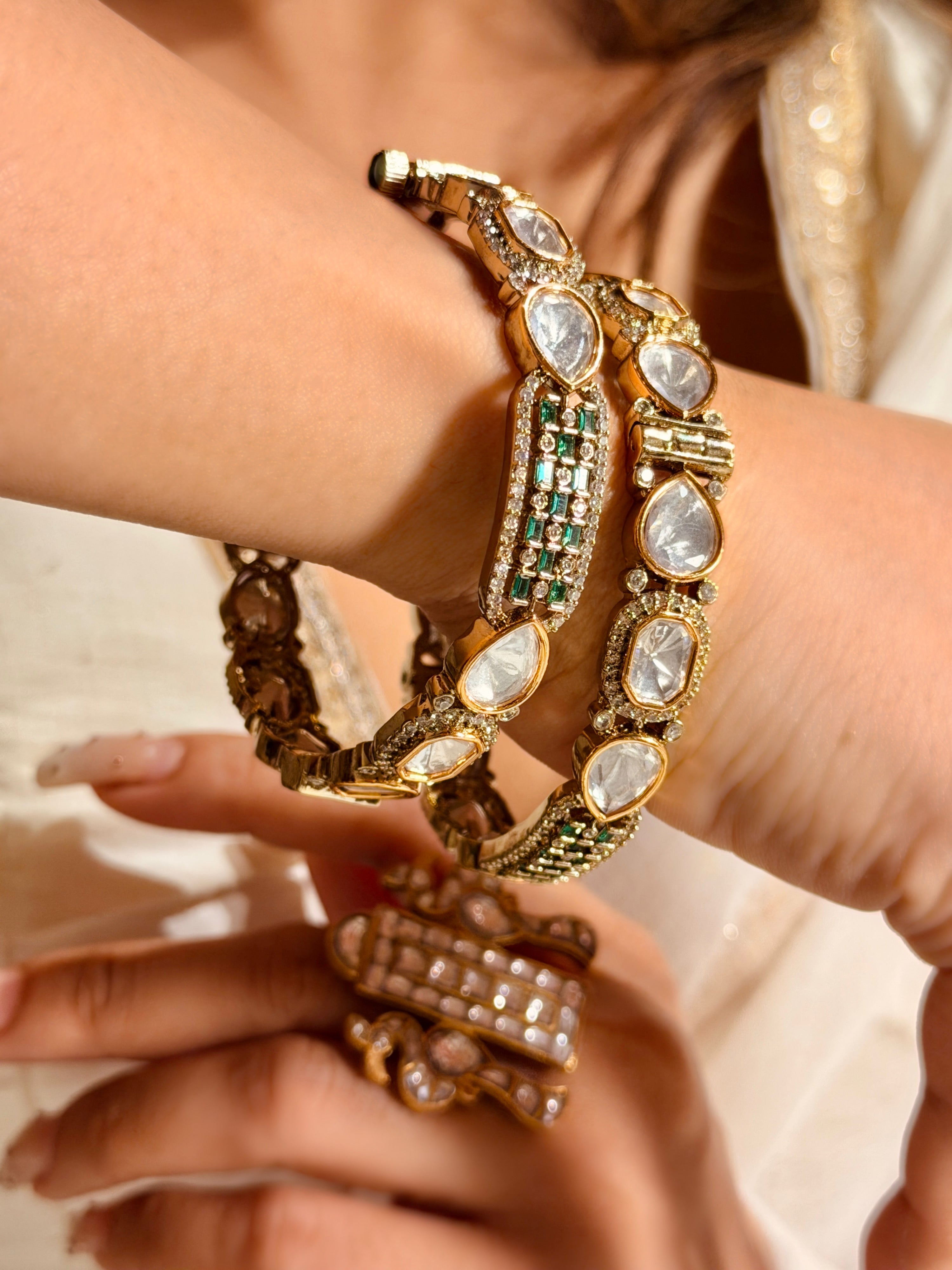 Swarovski Emerald polki Bangle